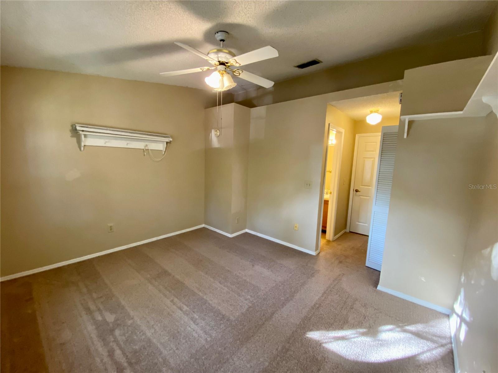 Image 41 of 49 For 2267 Fletchers Point Circle