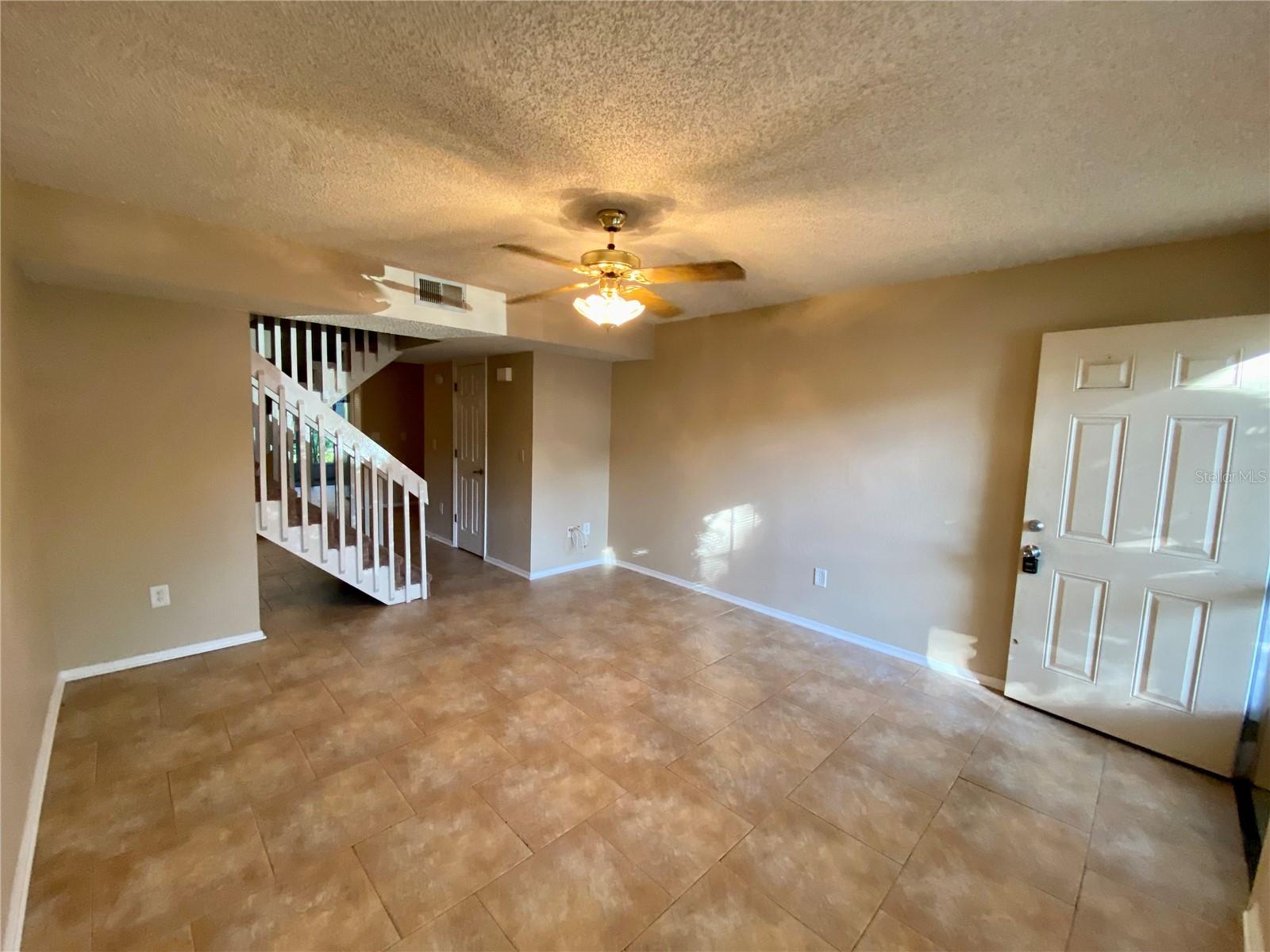 Image 6 of 49 For 2267 Fletchers Point Circle