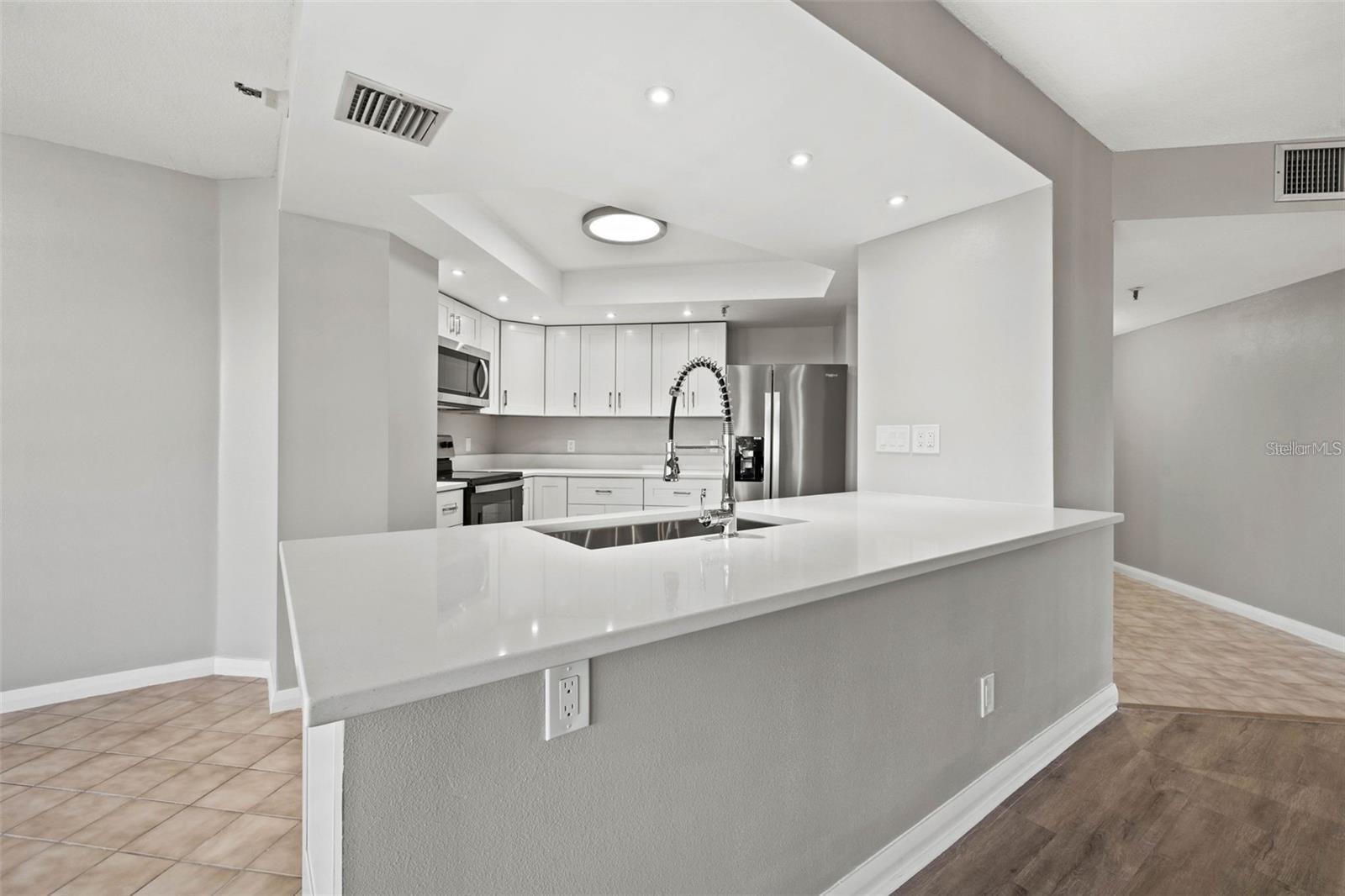 Image 28 of 46 For 5950 Pelican Bay Plaza S Ph-1c