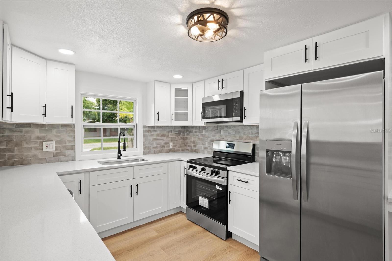 Image 10 of 23 For 4606 Paxton Avenue