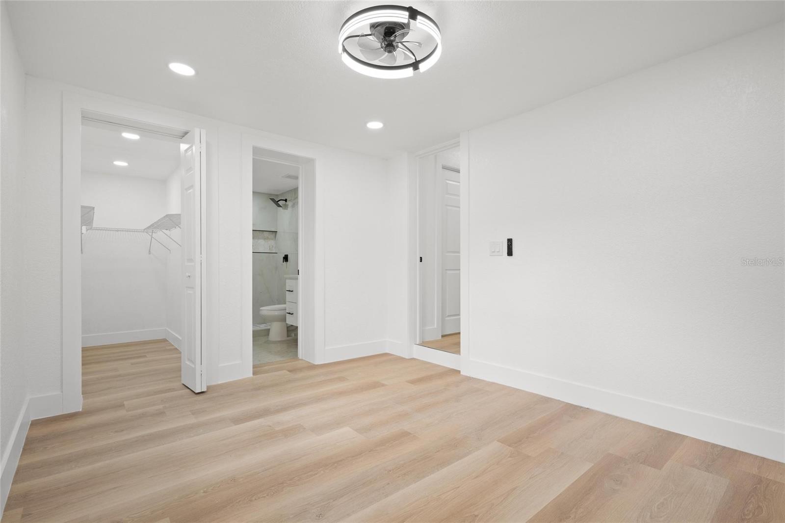 Image 11 of 23 For 4606 Paxton Avenue