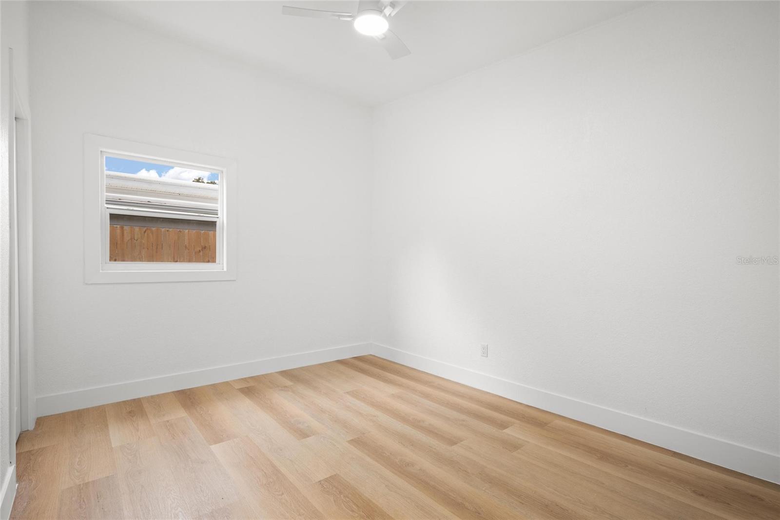 Image 19 of 23 For 4606 Paxton Avenue
