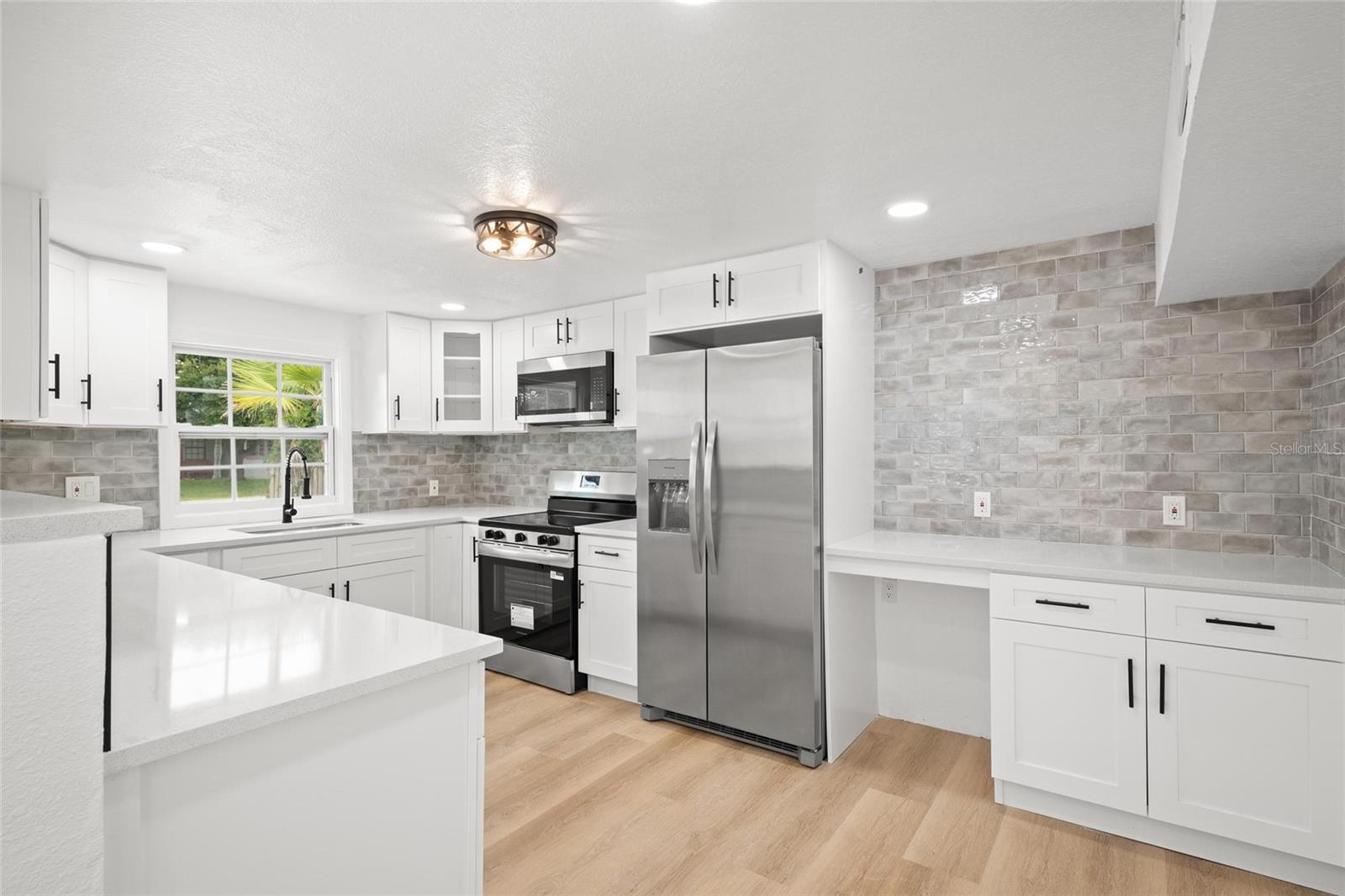 Image 8 of 23 For 4606 Paxton Avenue