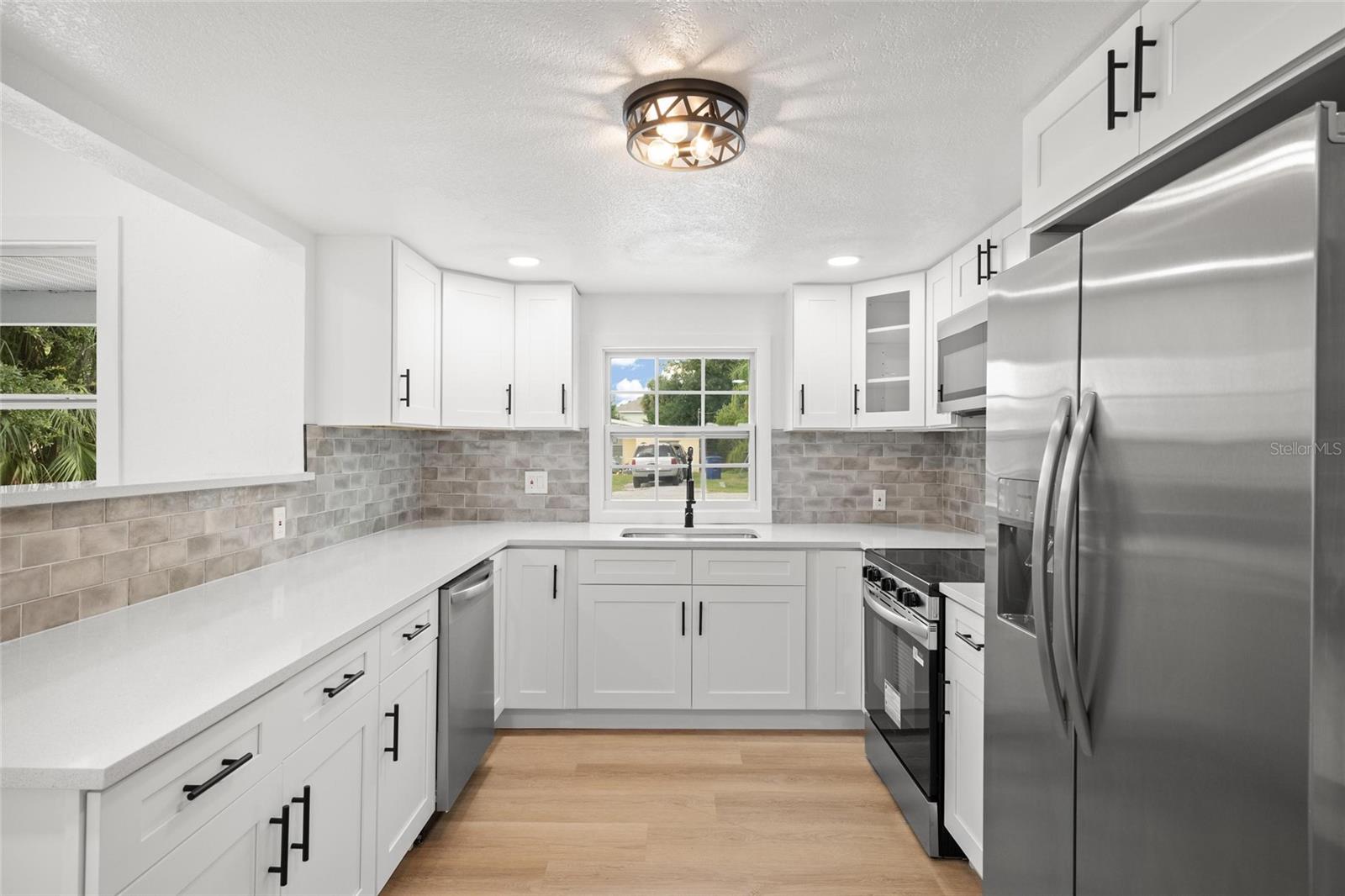 Image 9 of 23 For 4606 Paxton Avenue