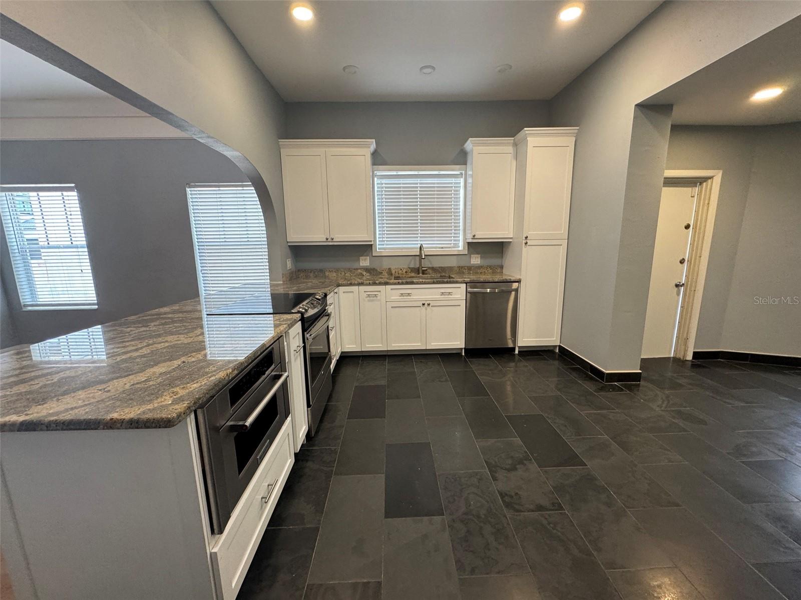 Image 11 of 42 For 125 Adalia Avenue
