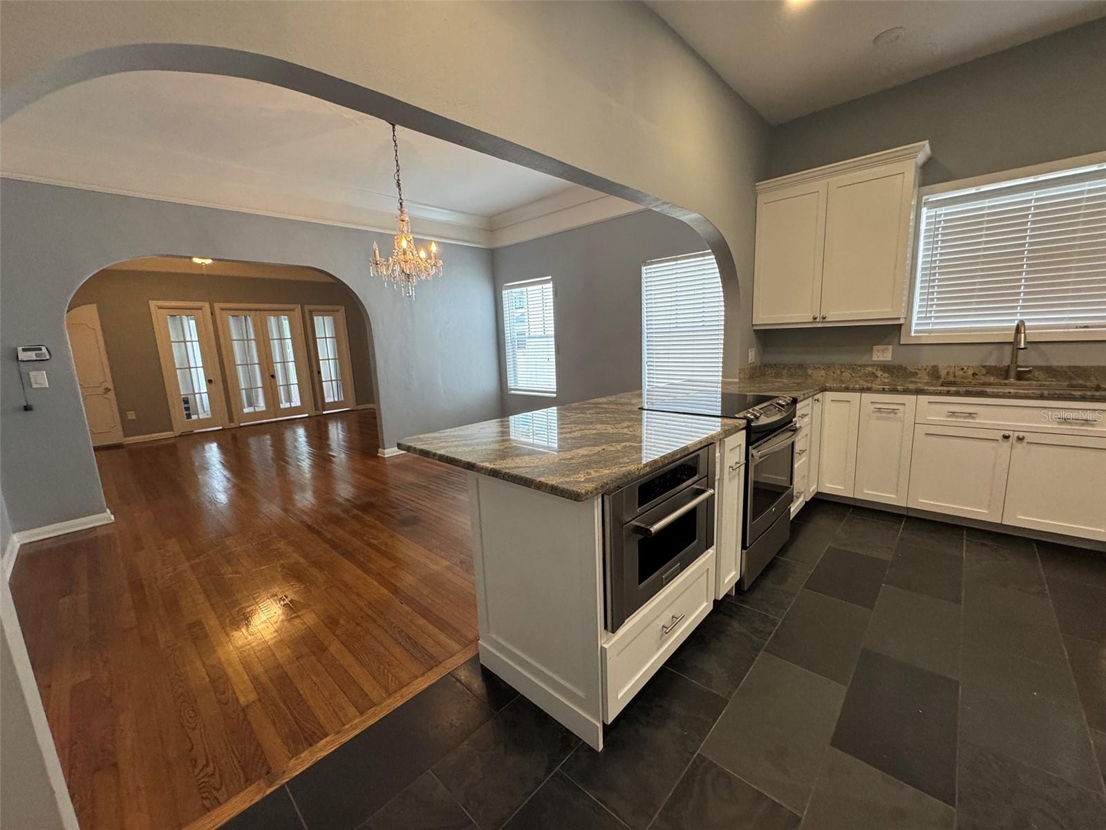 Image 12 of 42 For 125 Adalia Avenue