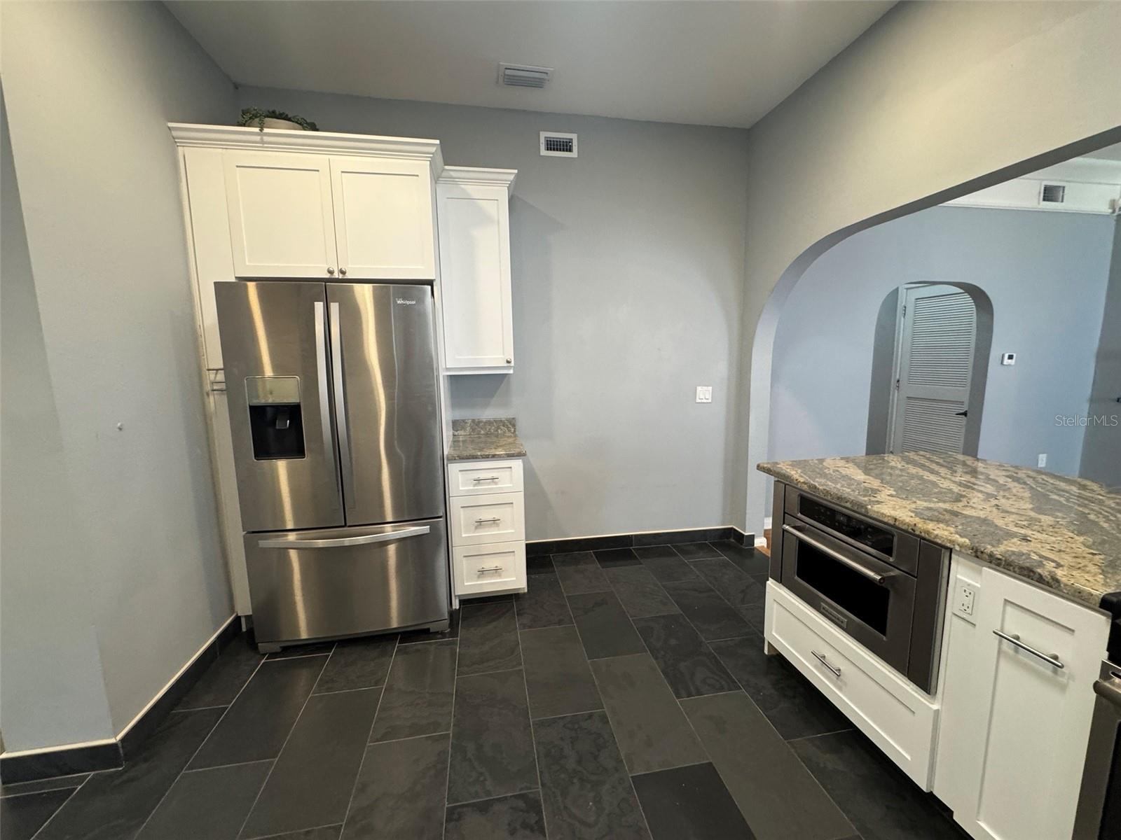 Image 18 of 42 For 125 Adalia Avenue