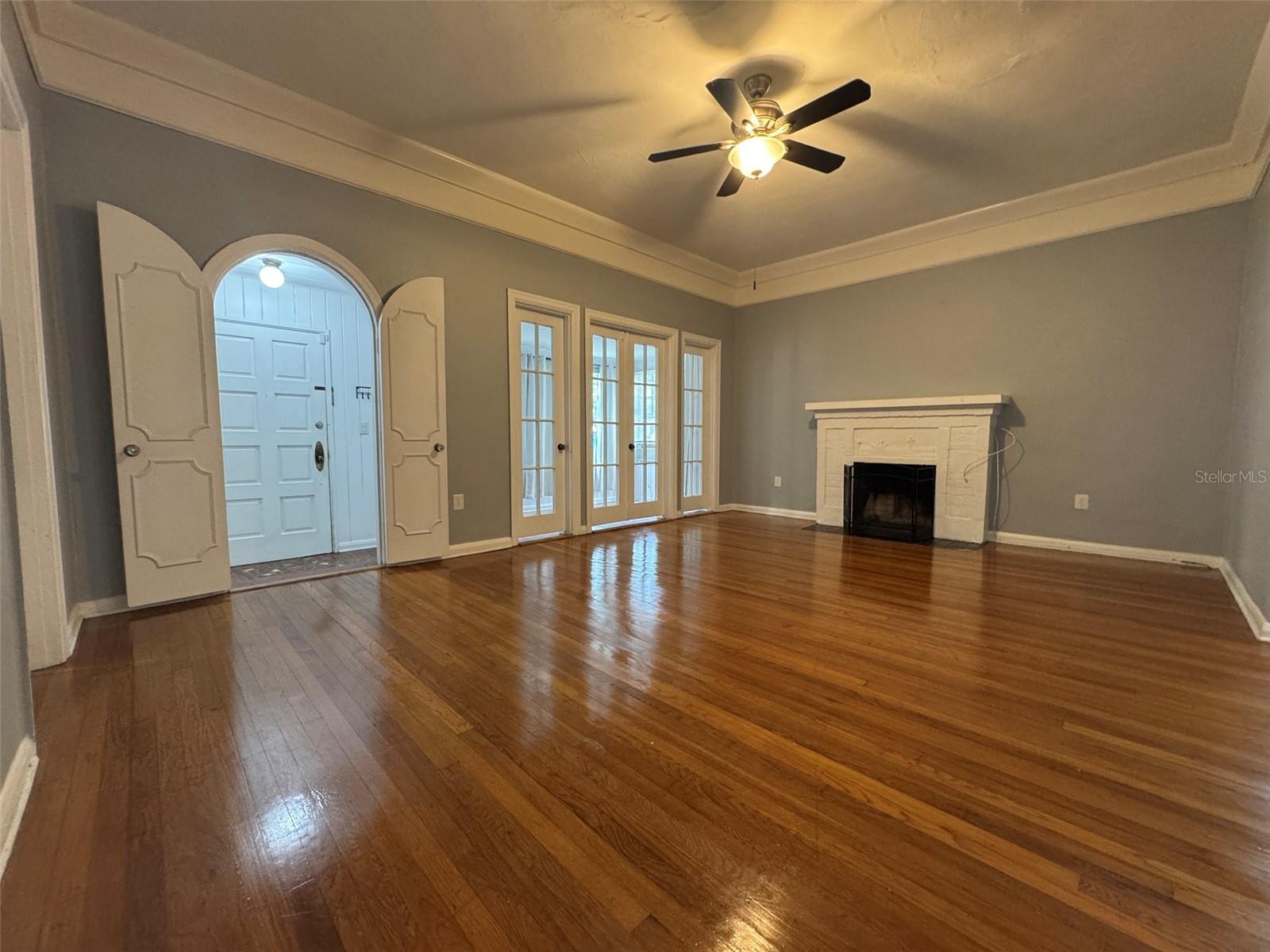 Image 3 of 42 For 125 Adalia Avenue