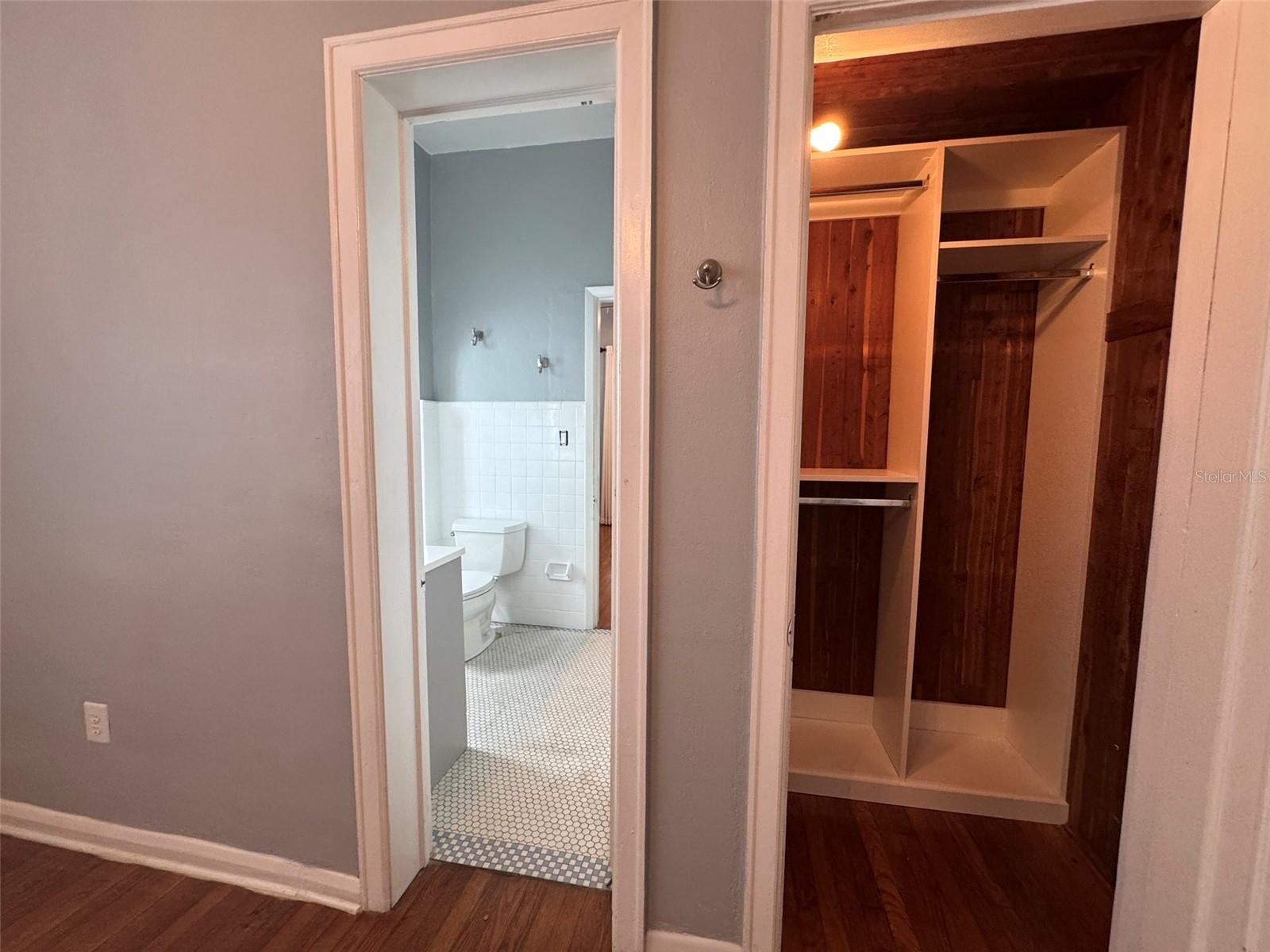 Image 33 of 42 For 125 Adalia Avenue
