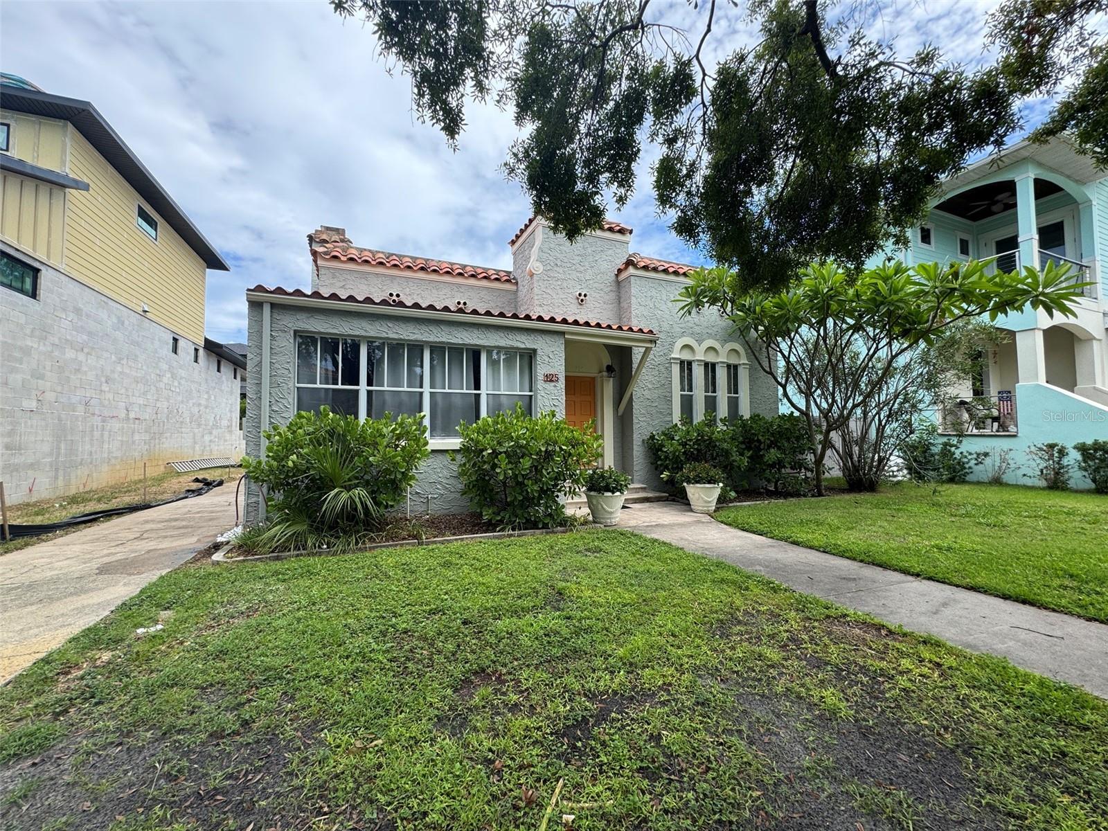 Image 41 of 42 For 125 Adalia Avenue
