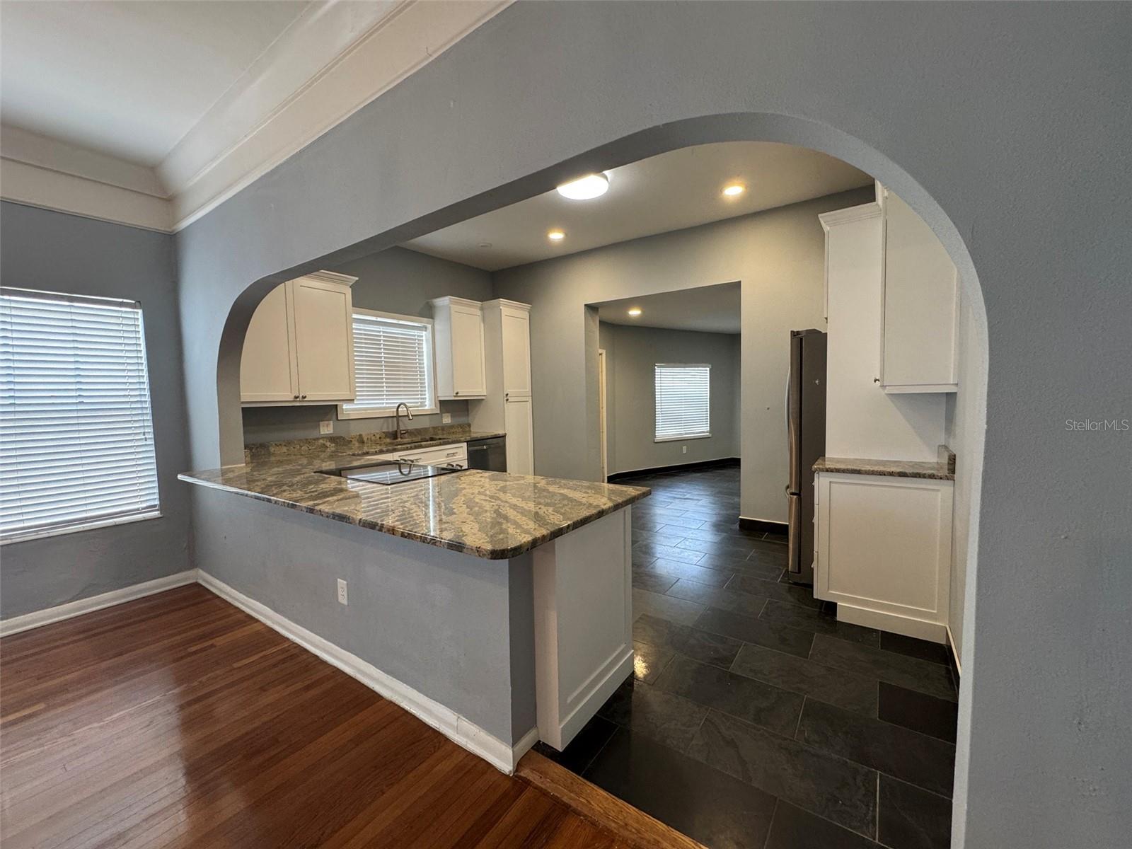 Image 9 of 42 For 125 Adalia Avenue