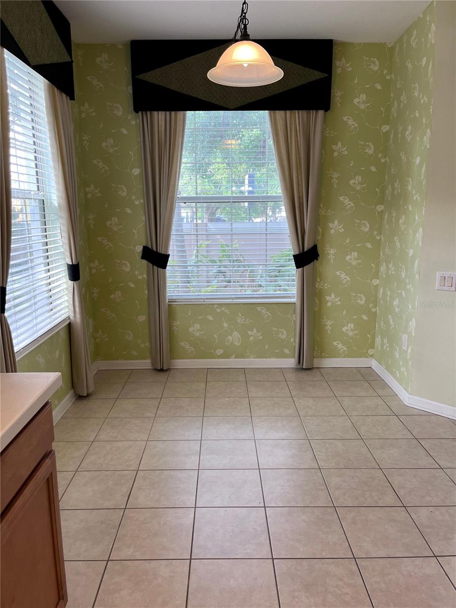 Image 10 of 42 For 2066 Carriage Lane