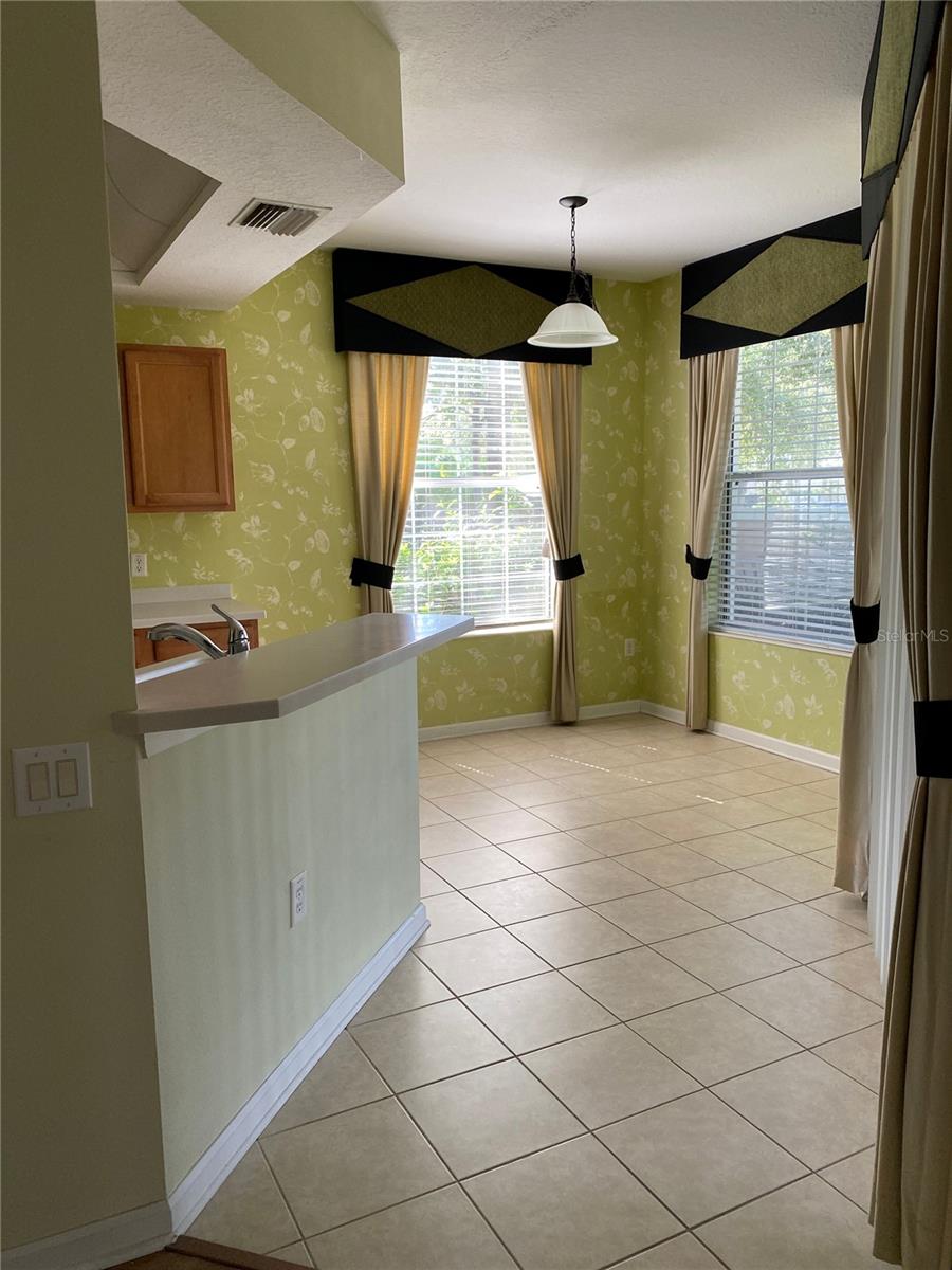 Image 11 of 42 For 2066 Carriage Lane