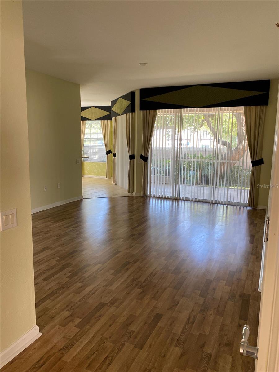 Image 6 of 42 For 2066 Carriage Lane