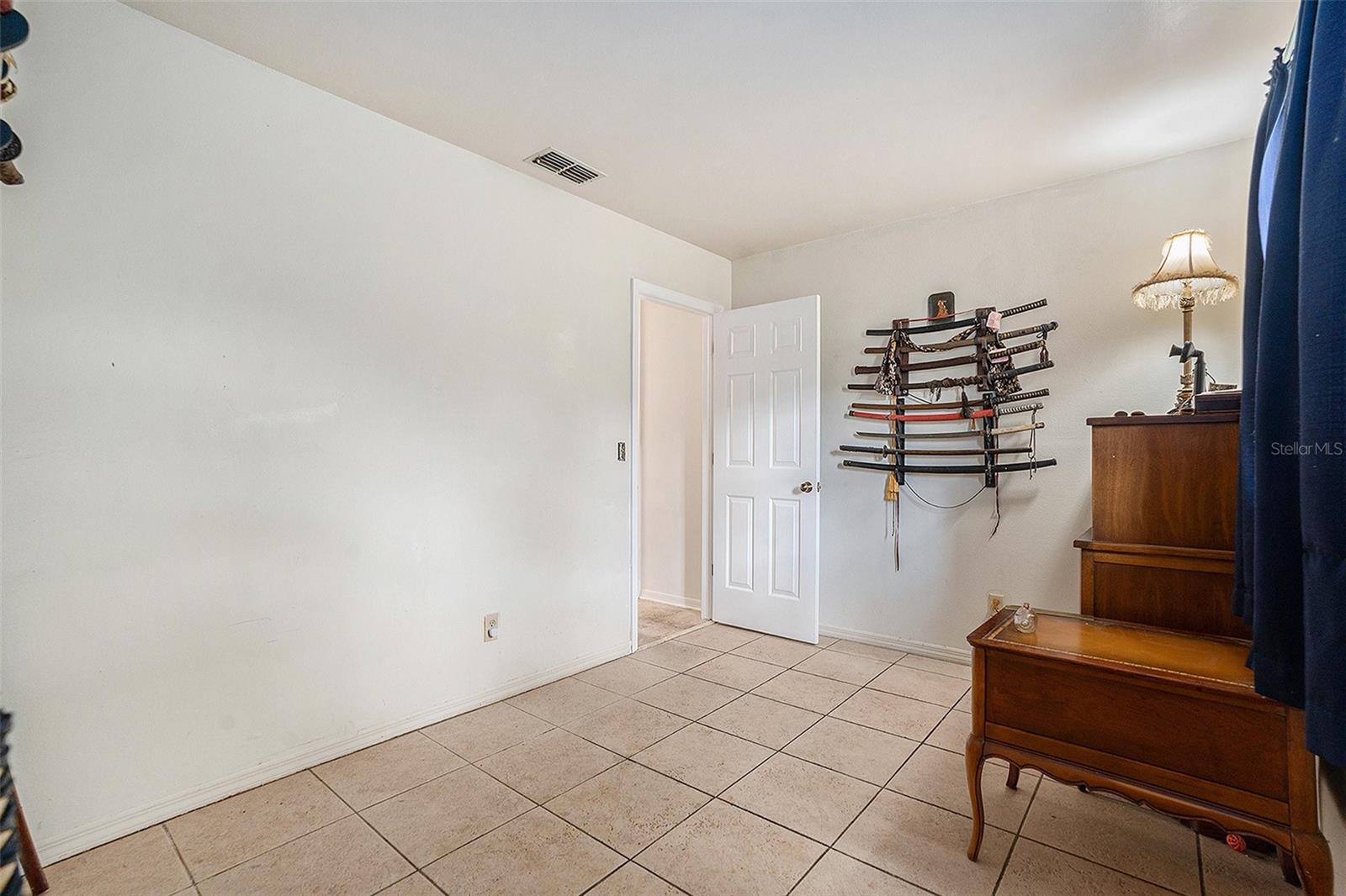Image 23 of 30 For 8825 Manos Circle
