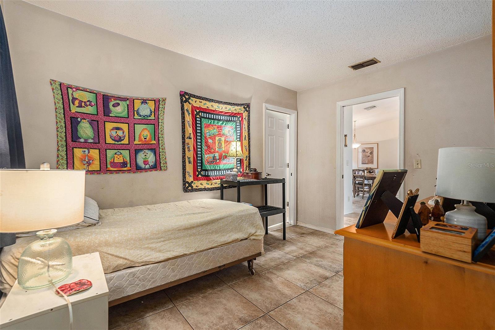 Image 26 of 30 For 8825 Manos Circle