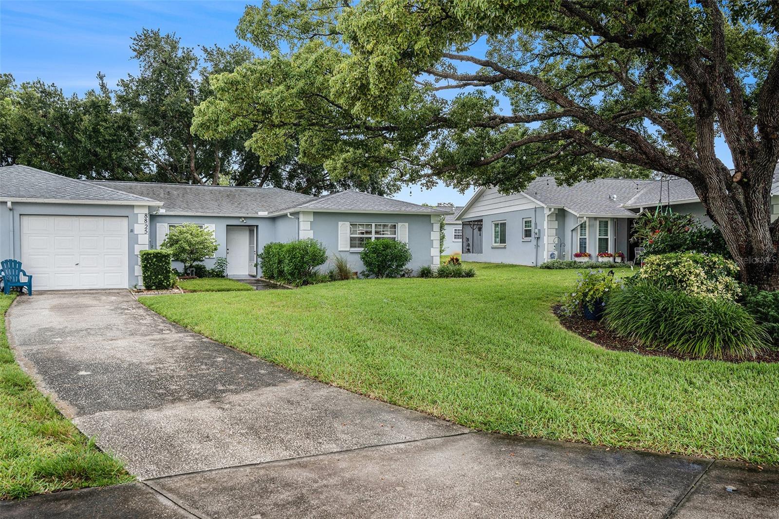 Image 3 of 30 For 8825 Manos Circle