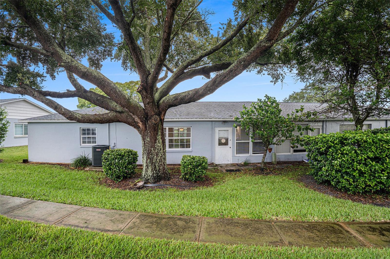 Image 30 of 30 For 8825 Manos Circle