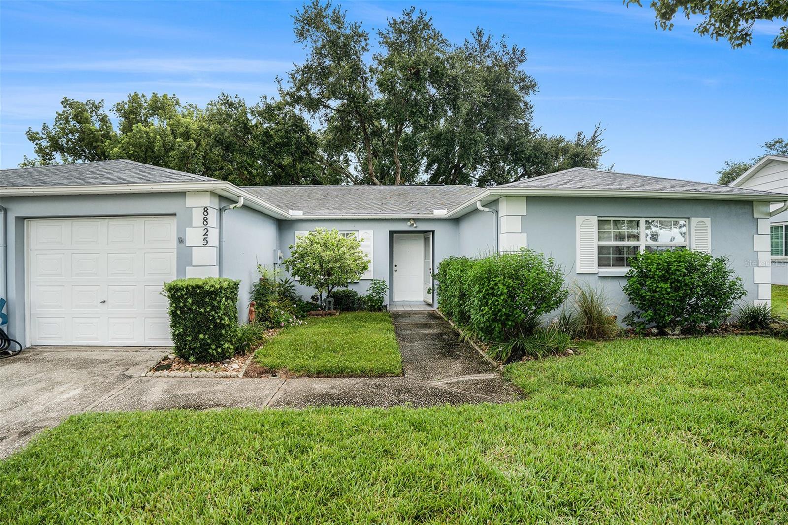 Image 4 of 30 For 8825 Manos Circle