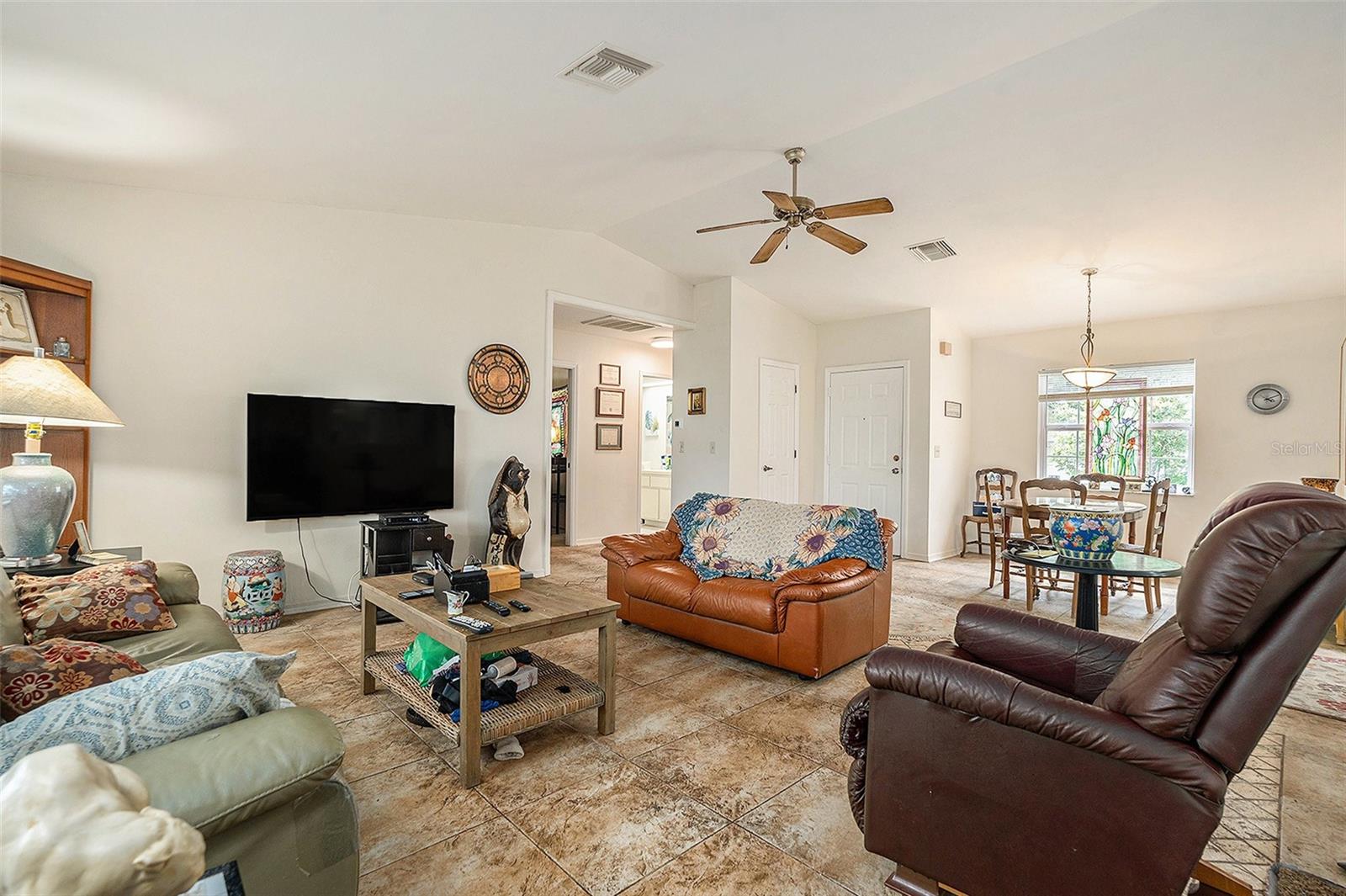 Image 7 of 30 For 8825 Manos Circle