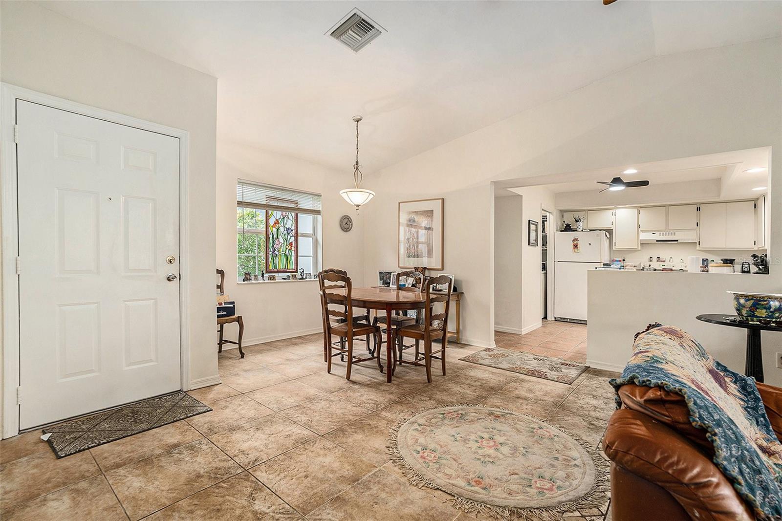 Image 9 of 30 For 8825 Manos Circle