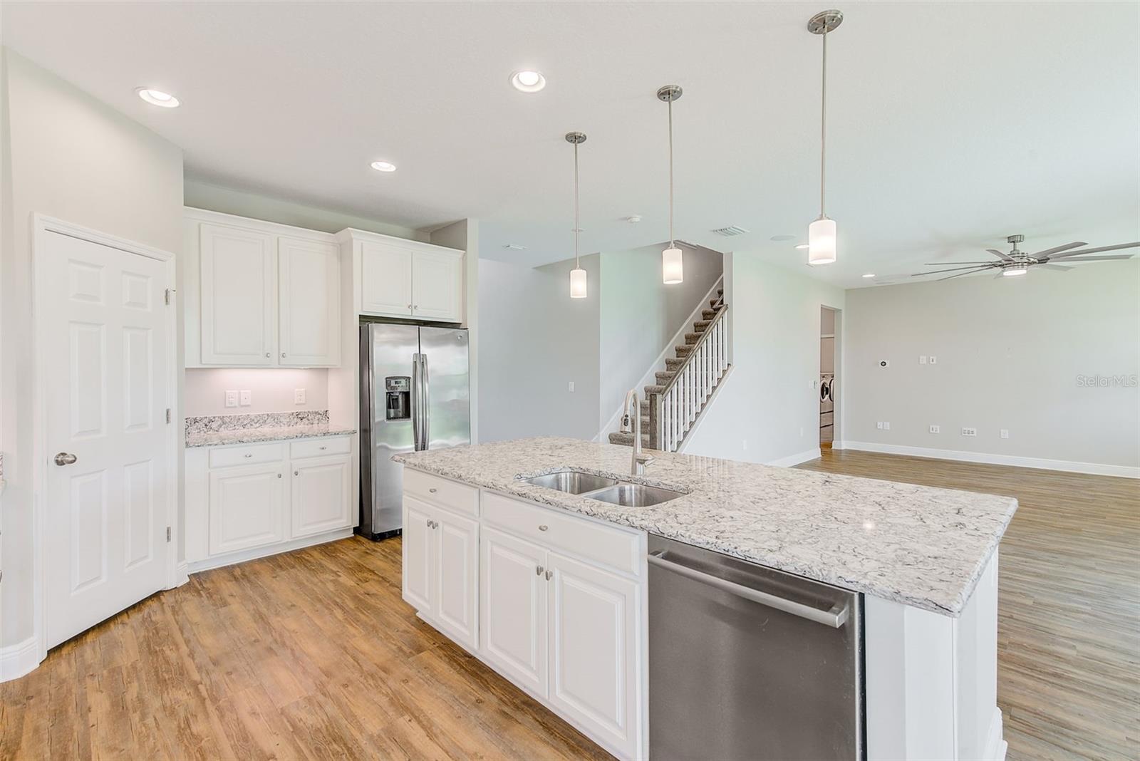 Image 14 of 77 For 8044 Lago Mist Way
