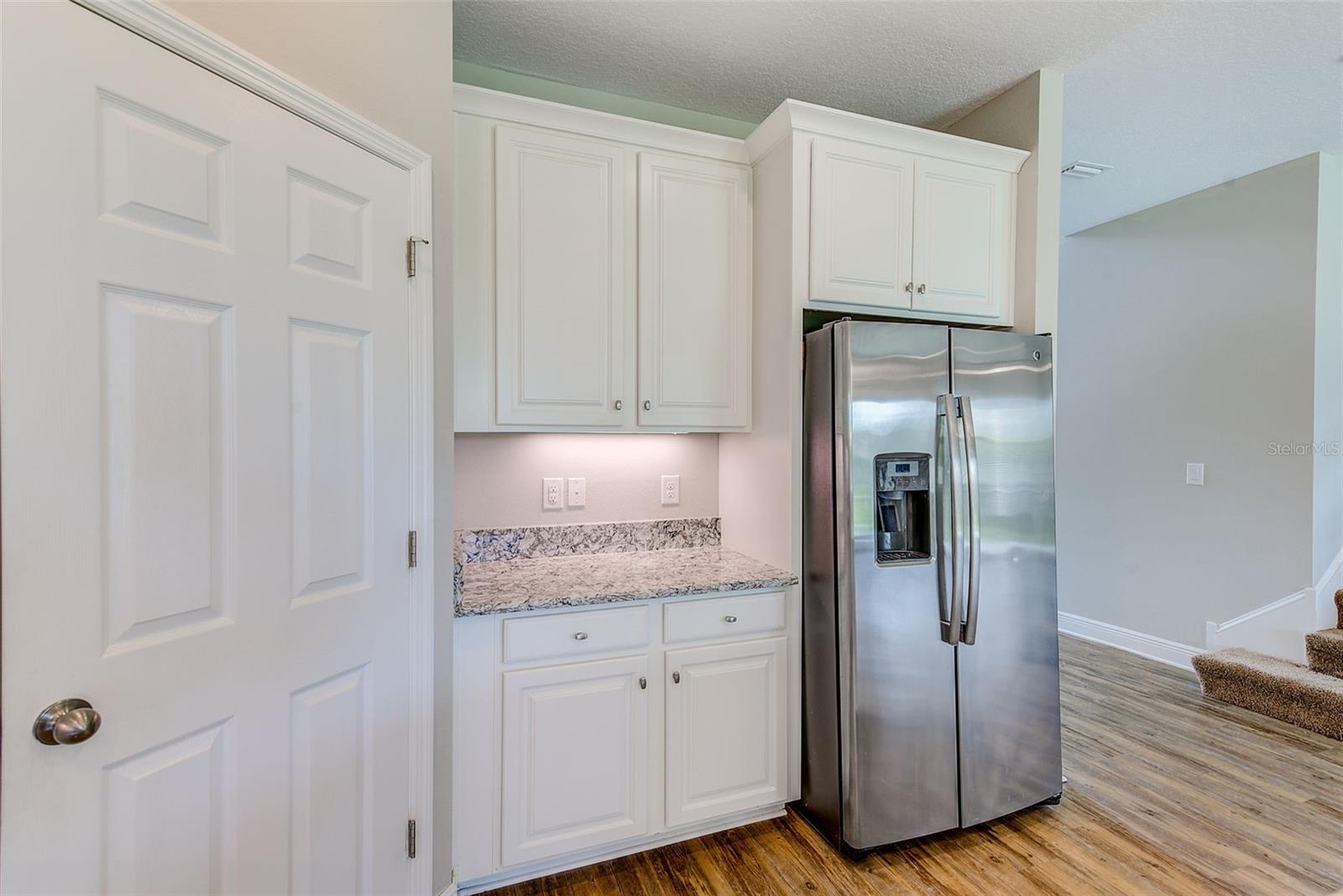 Image 17 of 77 For 8044 Lago Mist Way
