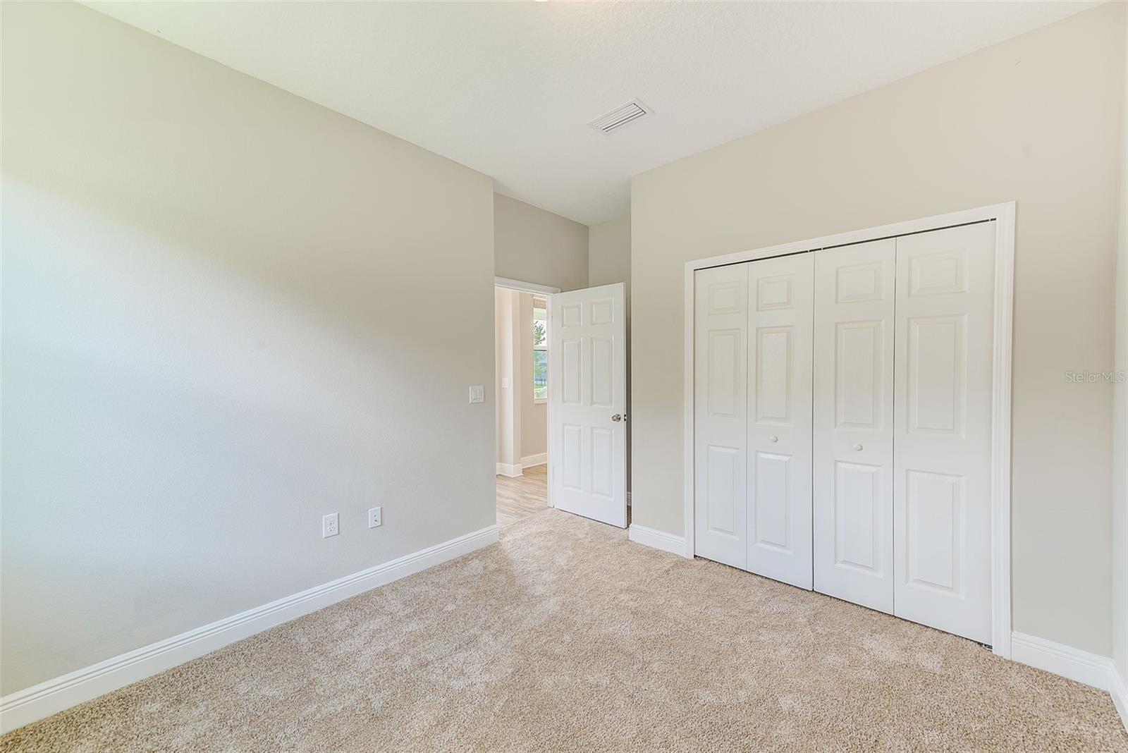 Image 36 of 77 For 8044 Lago Mist Way