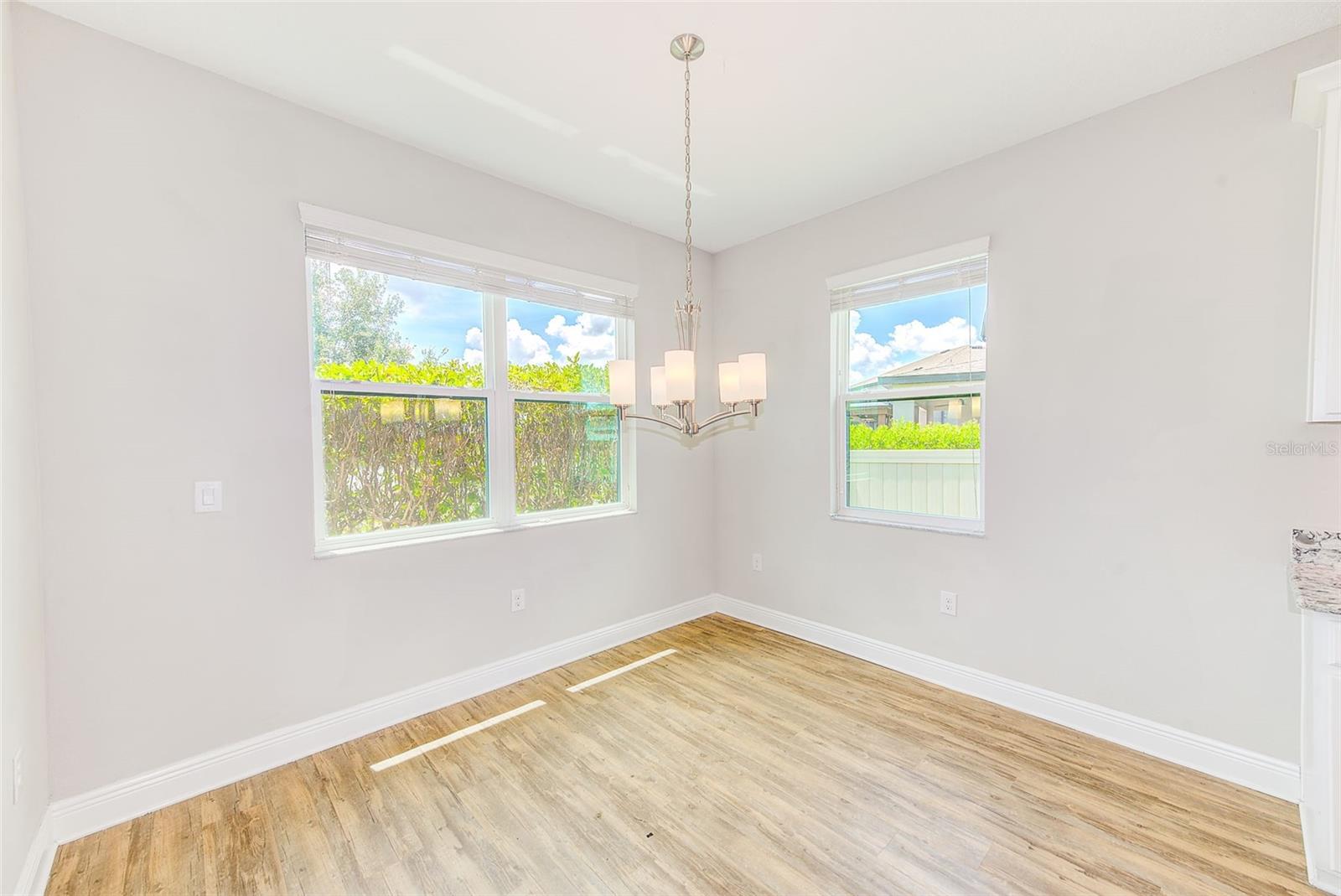 Image 37 of 77 For 8044 Lago Mist Way