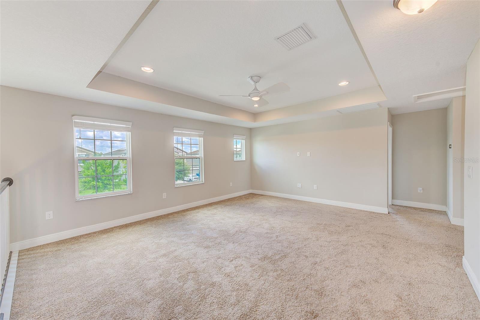 Image 42 of 77 For 8044 Lago Mist Way
