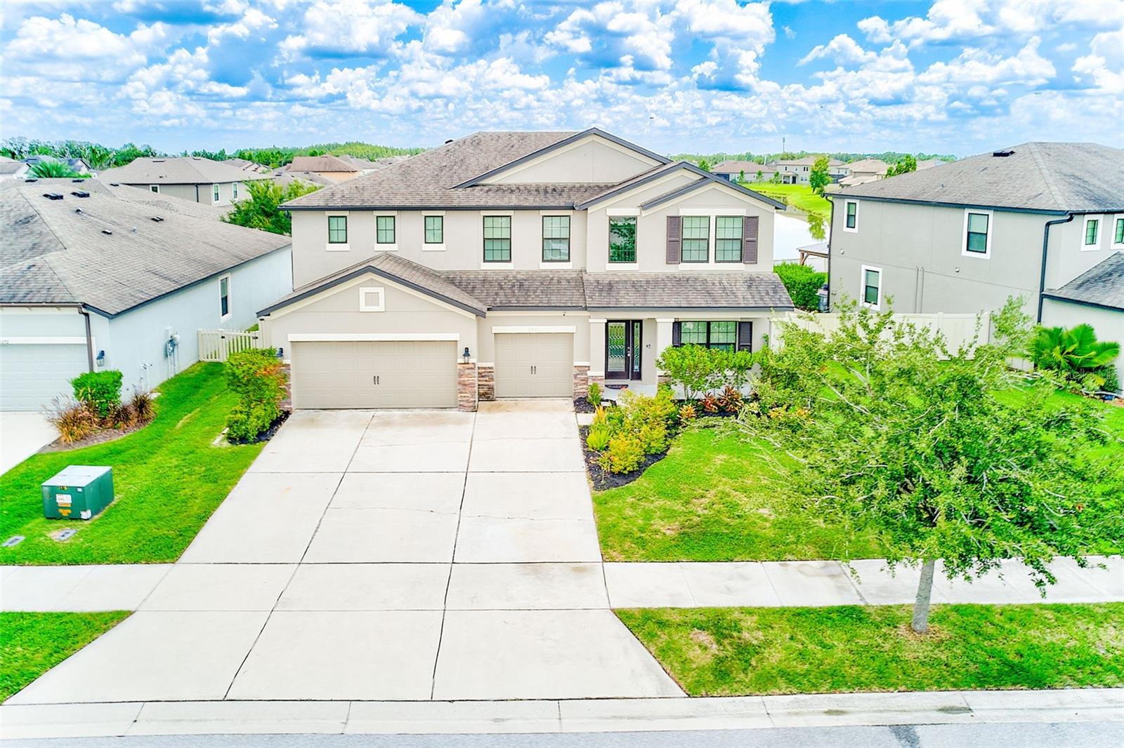 Image 73 of 77 For 8044 Lago Mist Way