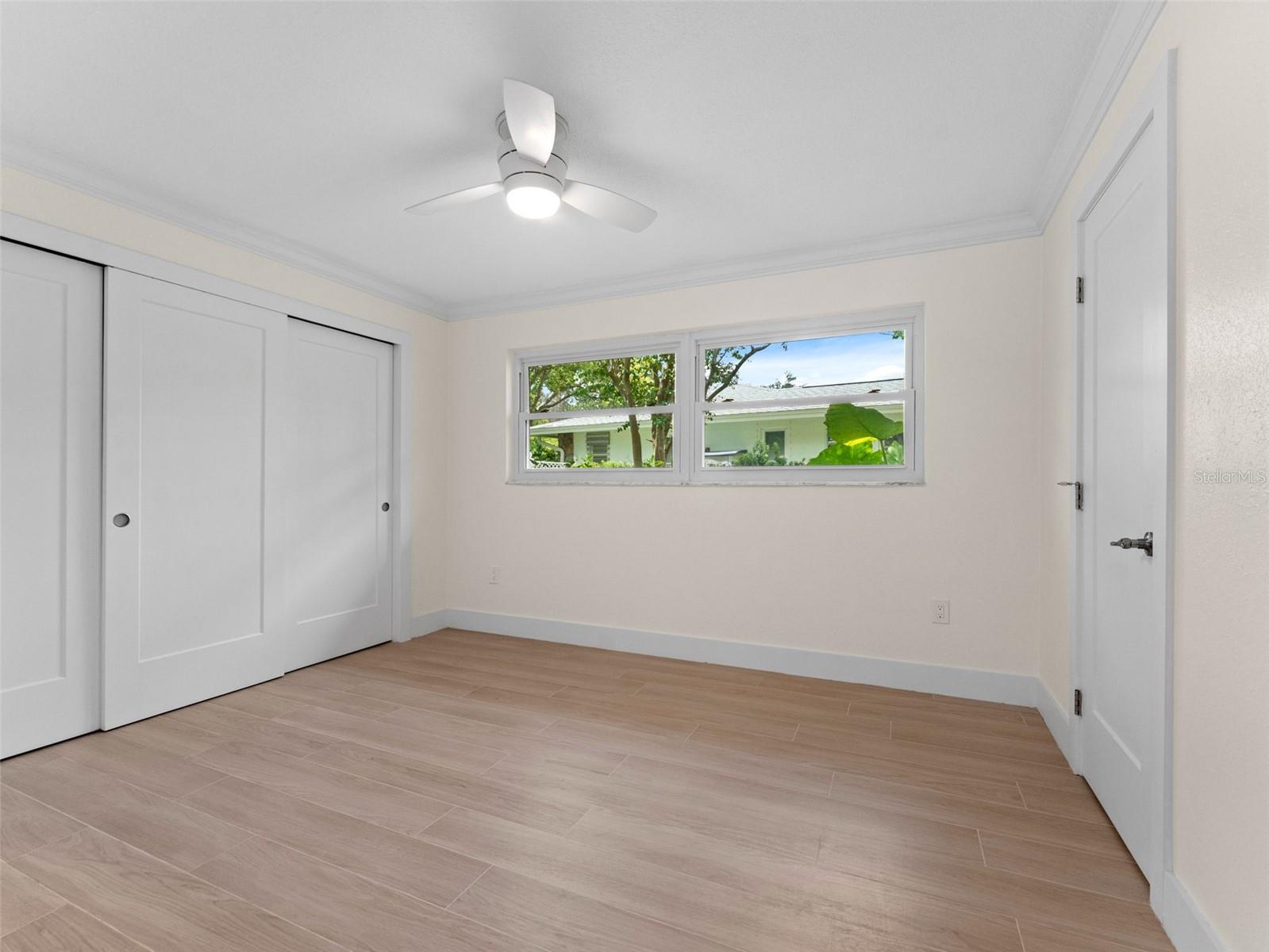 Image 19 of 39 For 7220 Sunshine Drive S