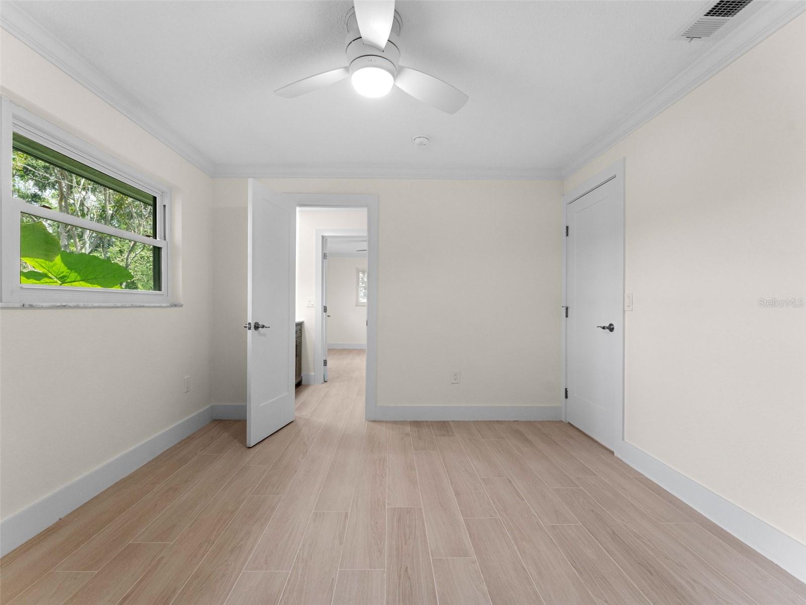 Image 20 of 39 For 7220 Sunshine Drive S
