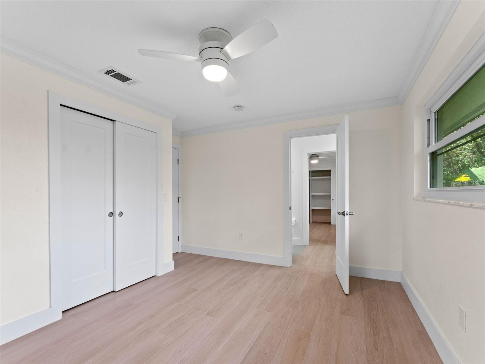 Image 24 of 39 For 7220 Sunshine Drive S