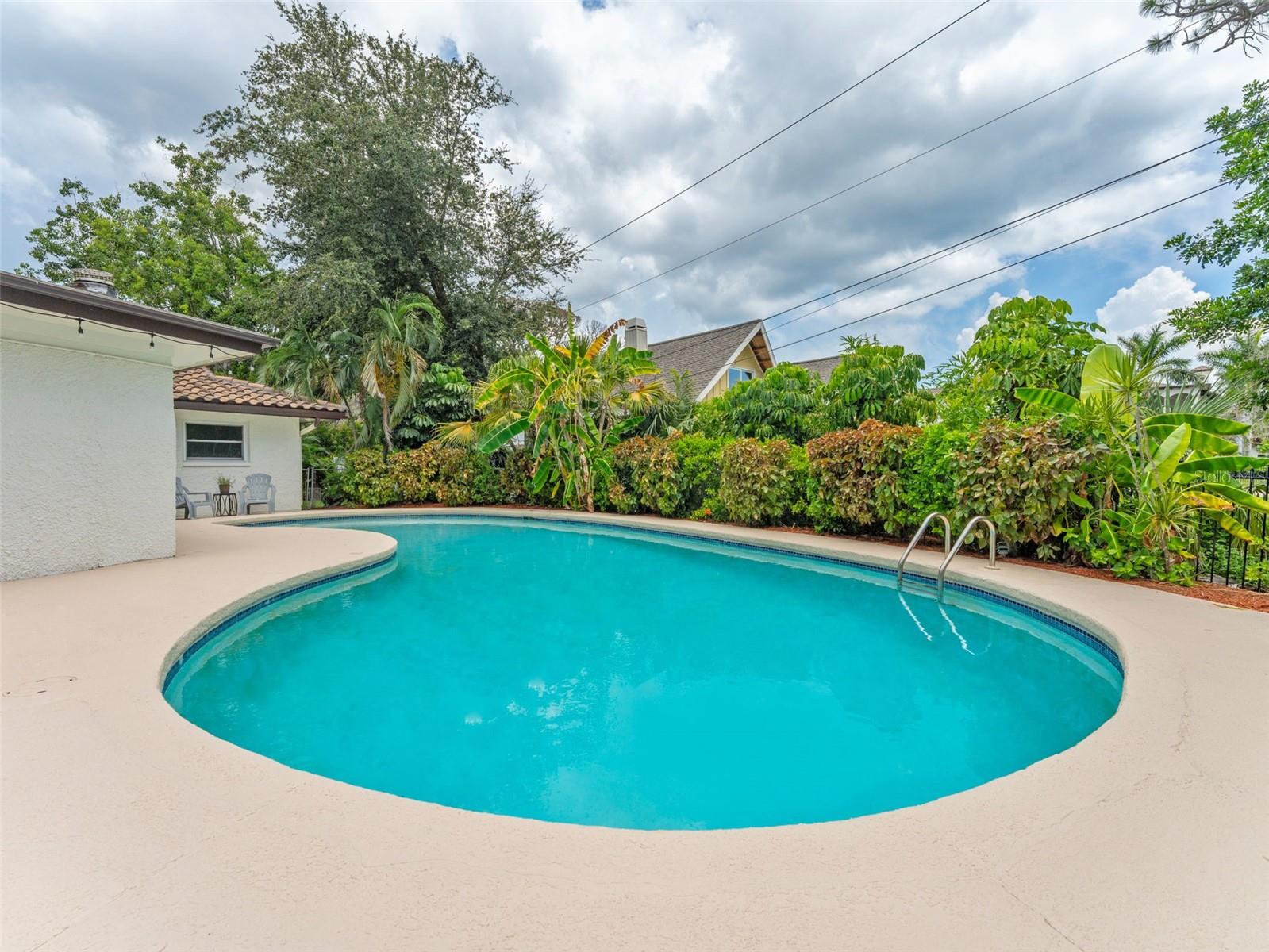 Image 29 of 39 For 7220 Sunshine Drive S