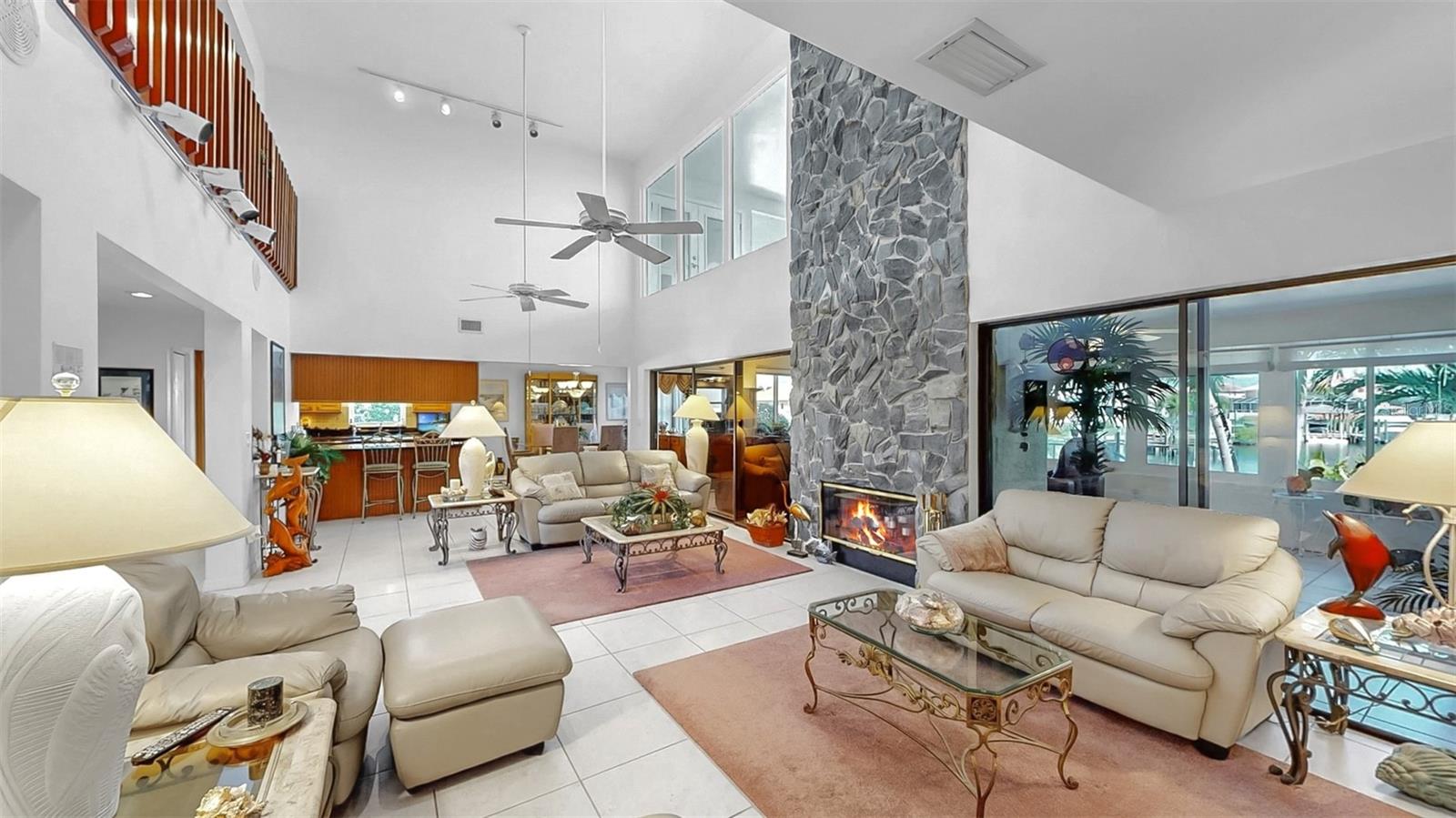 Image 16 of 78 For 929 Symphony Isles Boulevard