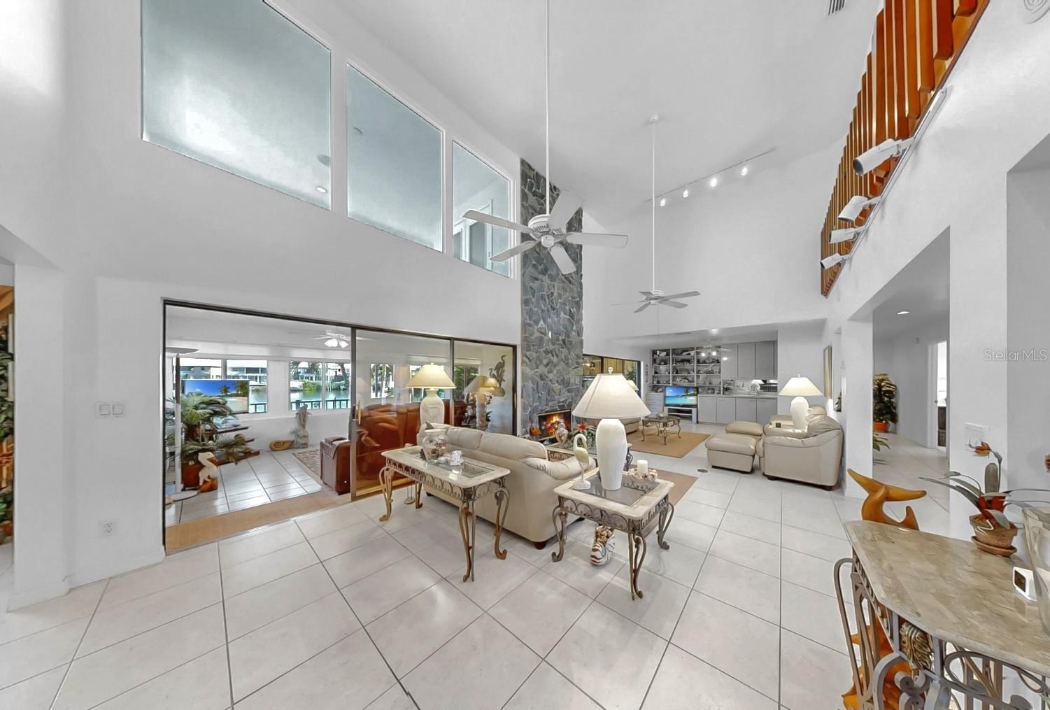 Image 33 of 78 For 929 Symphony Isles Boulevard