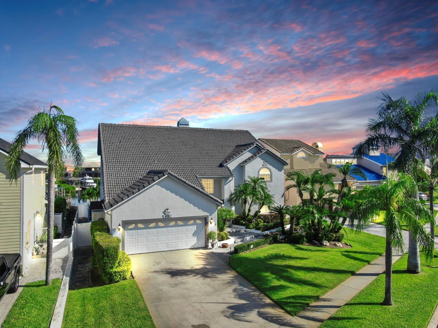 Image 4 of 78 For 929 Symphony Isles Boulevard