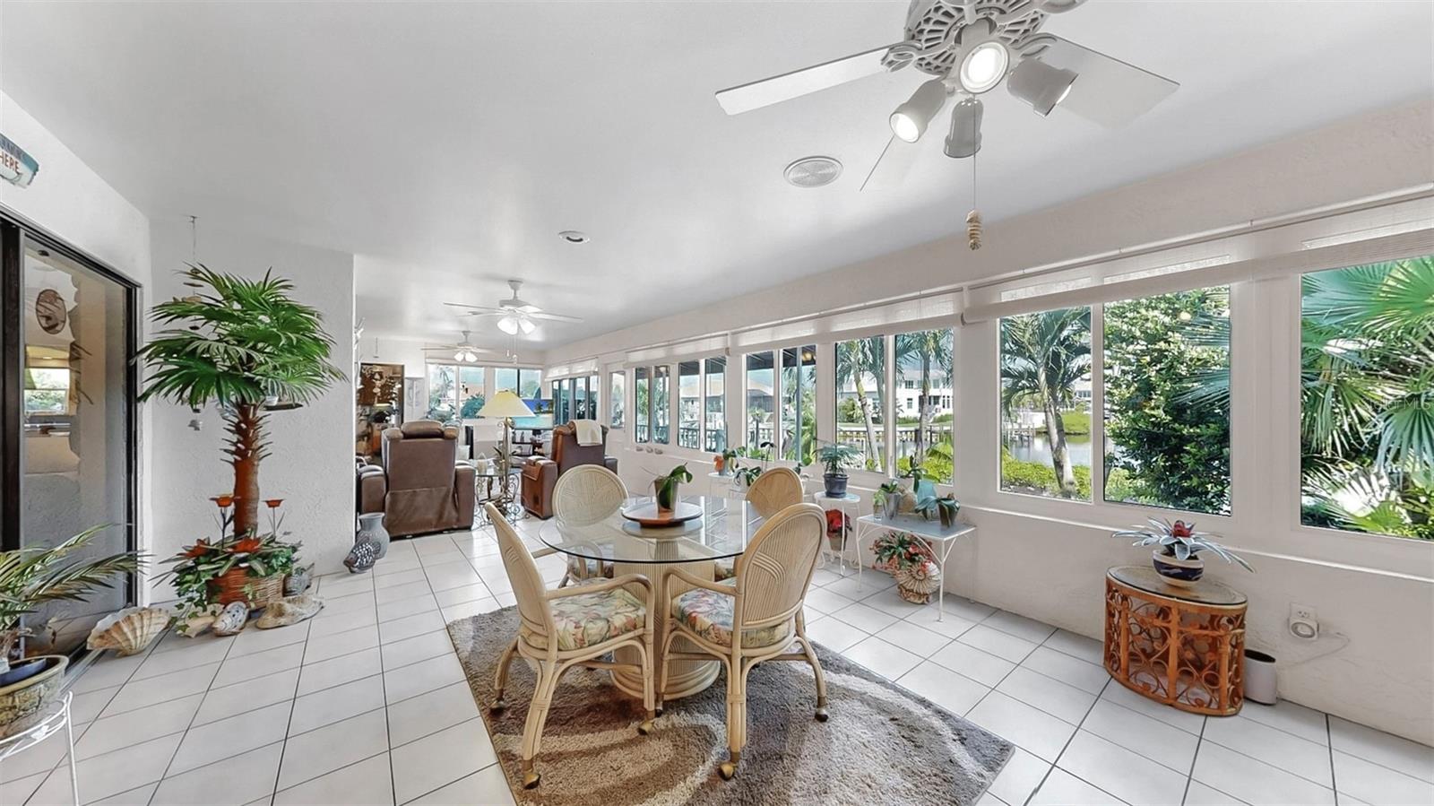 Image 41 of 78 For 929 Symphony Isles Boulevard