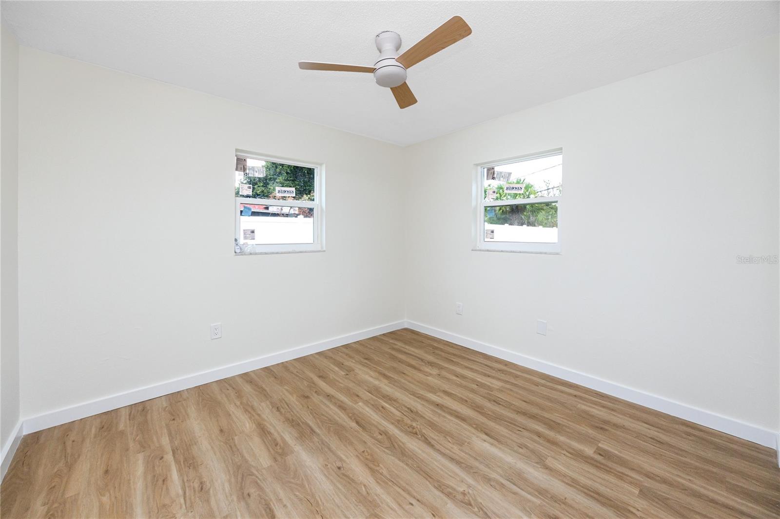 Image 28 of 43 For 2541 Columbus Way S