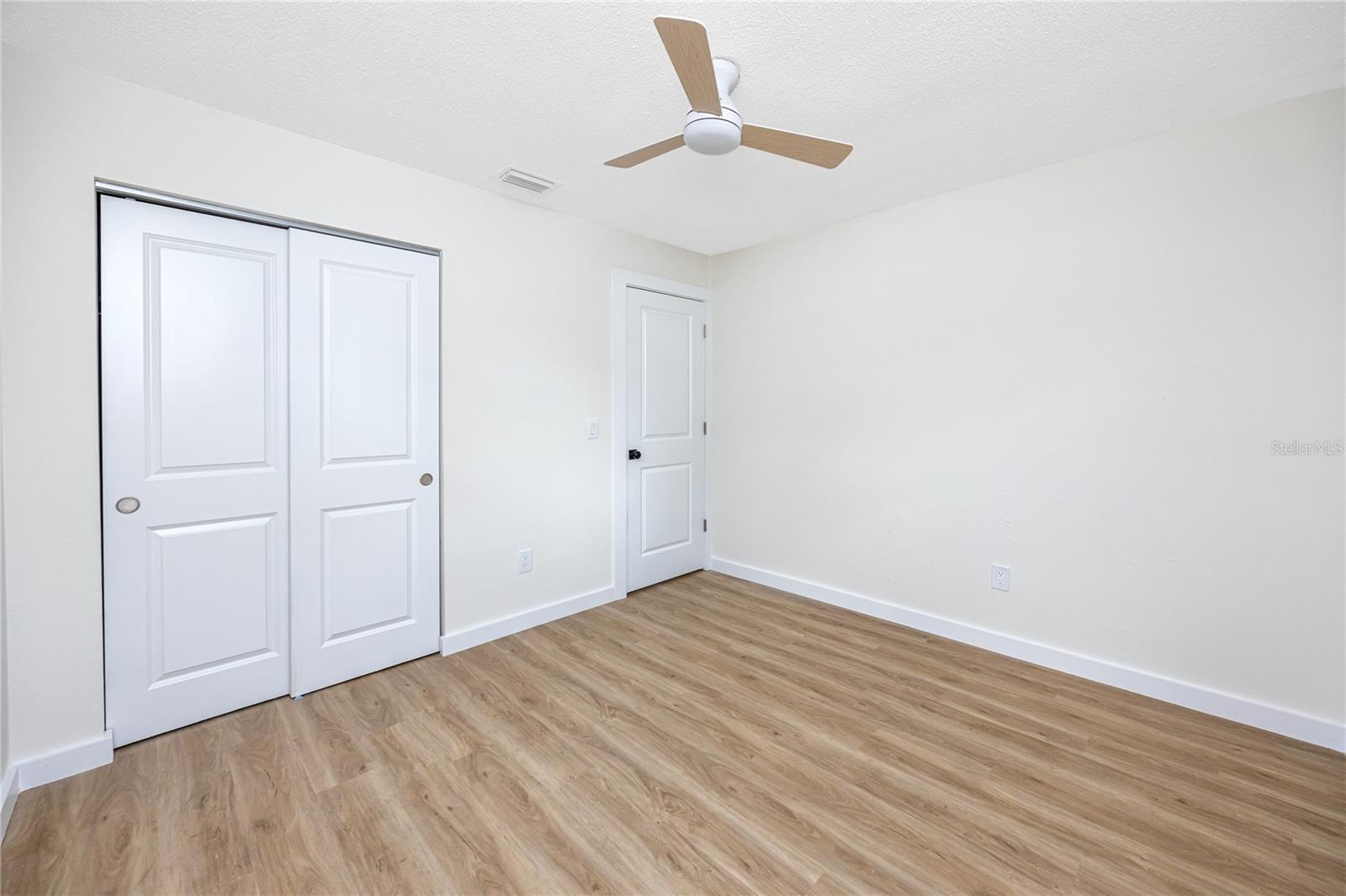 Image 29 of 43 For 2541 Columbus Way S
