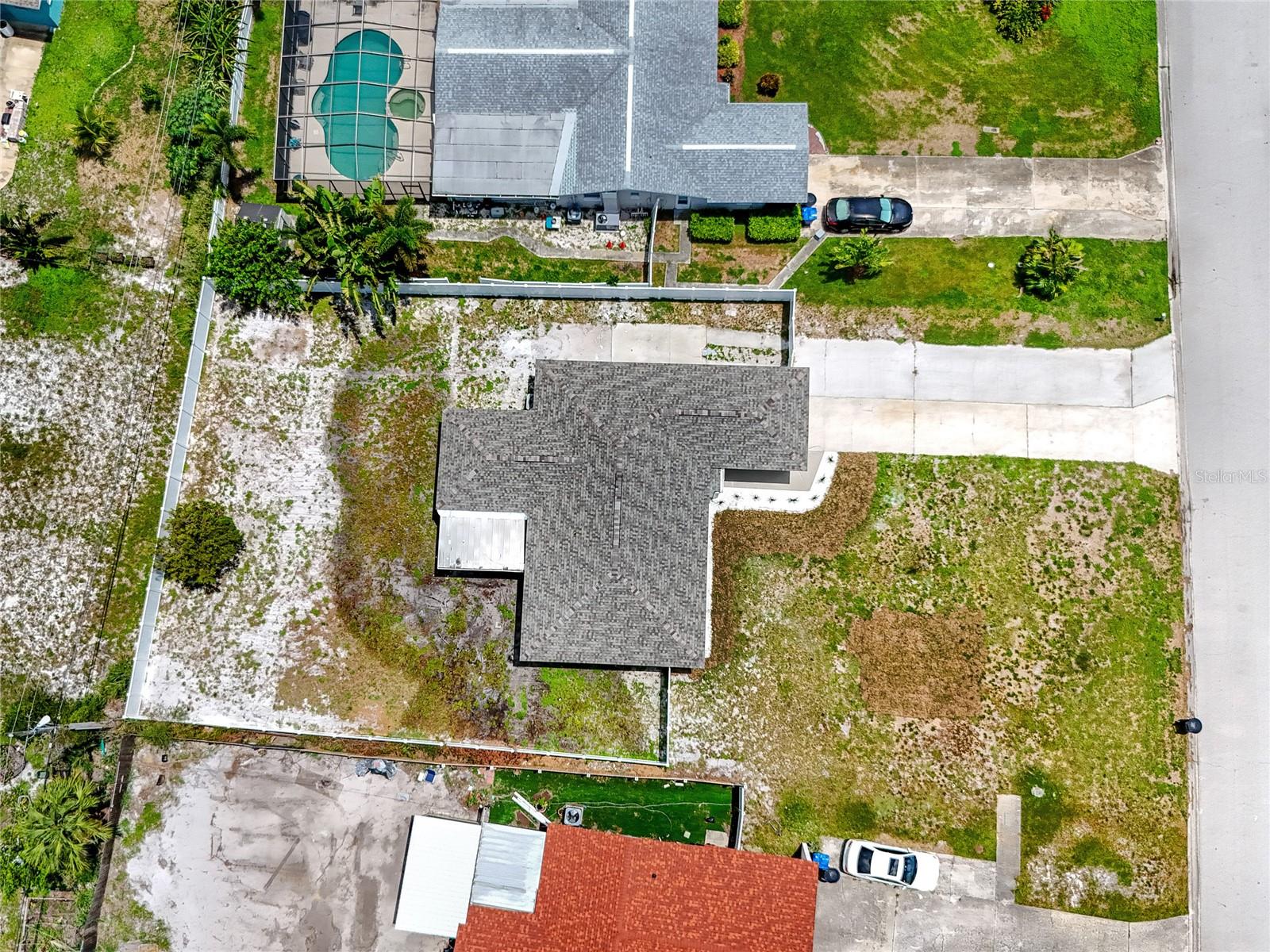 Image 37 of 43 For 2541 Columbus Way S