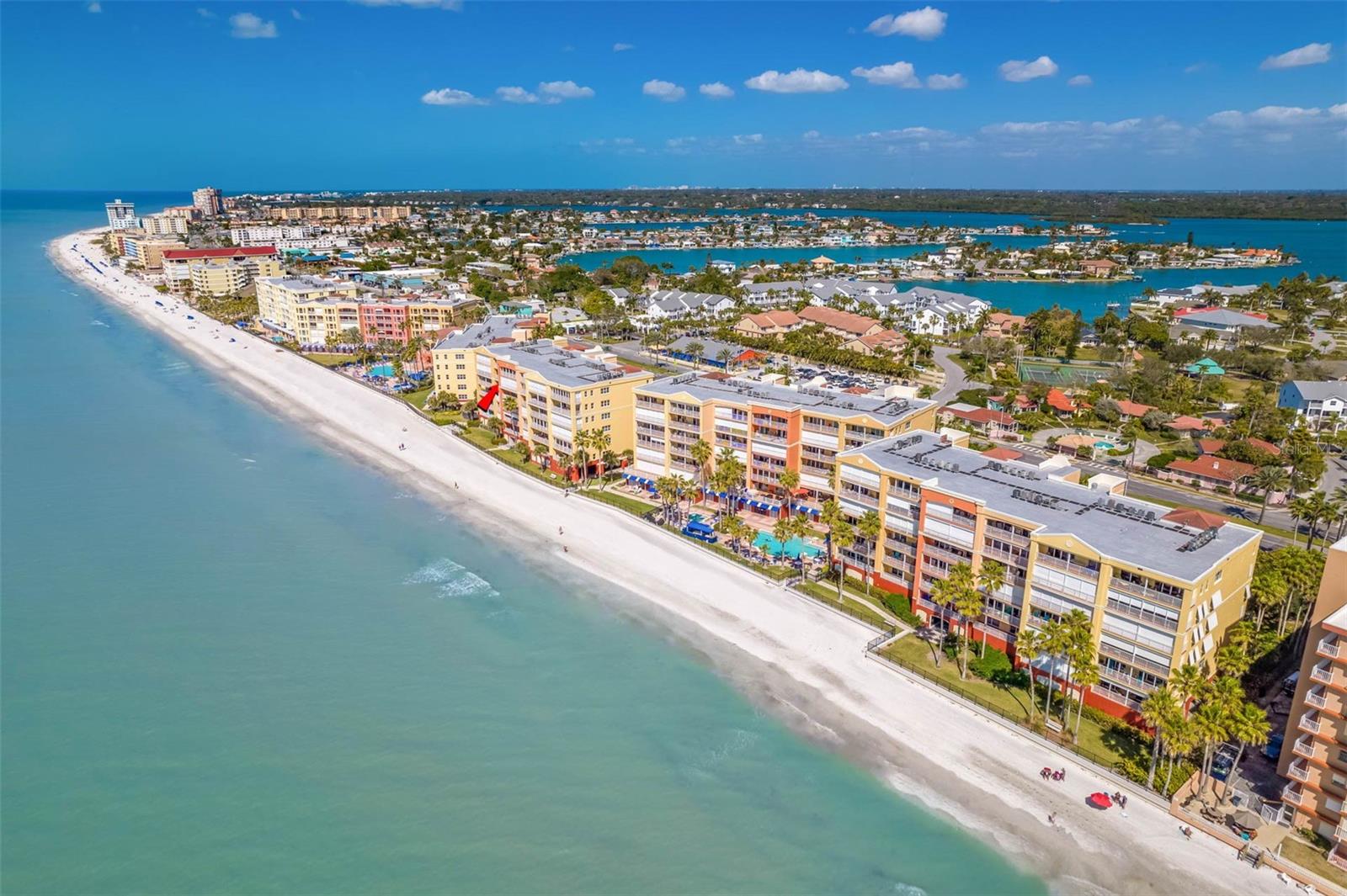 Image 38 of 64 For 16550 Gulf Boulevard 545