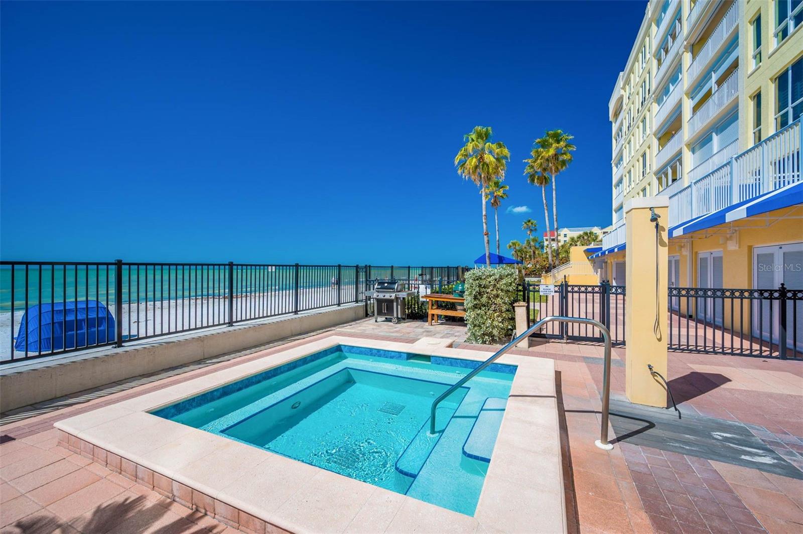 Image 47 of 64 For 16550 Gulf Boulevard 545