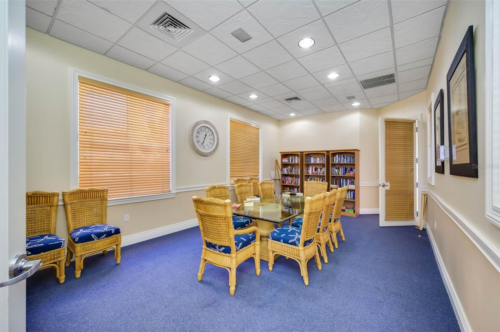 Image 49 of 64 For 16550 Gulf Boulevard 545