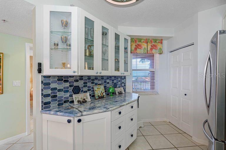 Image 8 of 64 For 16550 Gulf Boulevard 545