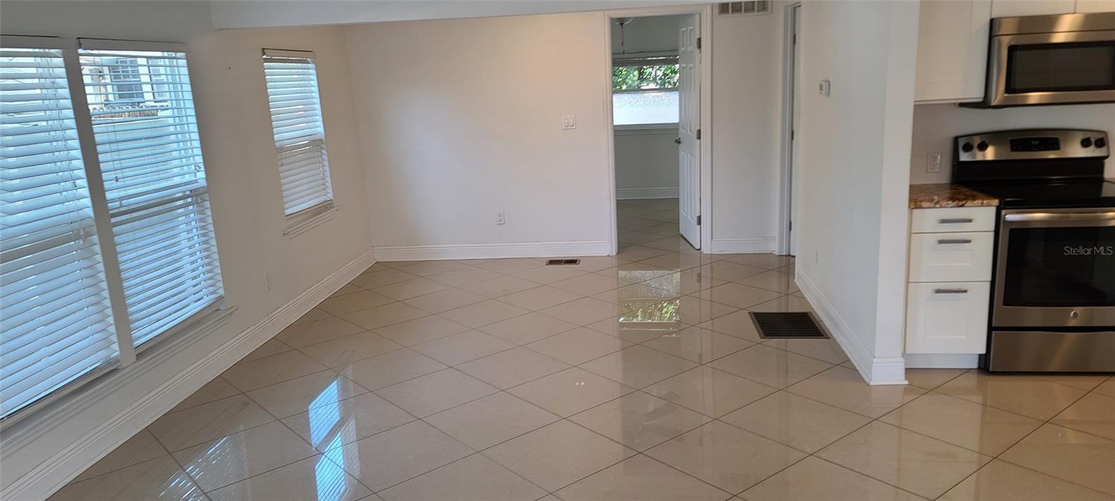 Image 10 of 17 For 807 Turner Street