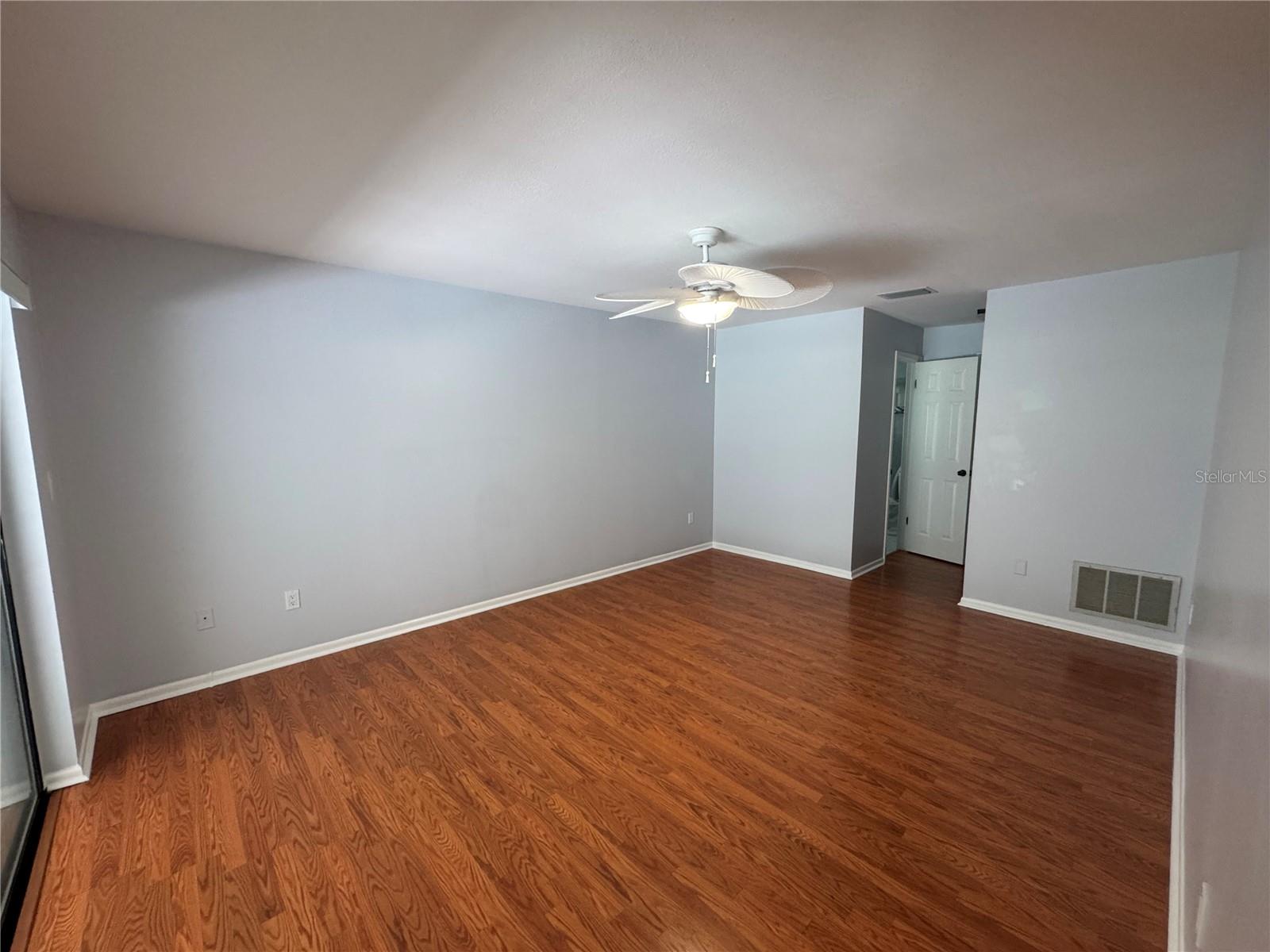 Image 11 of 37 For 120 Annwood Road