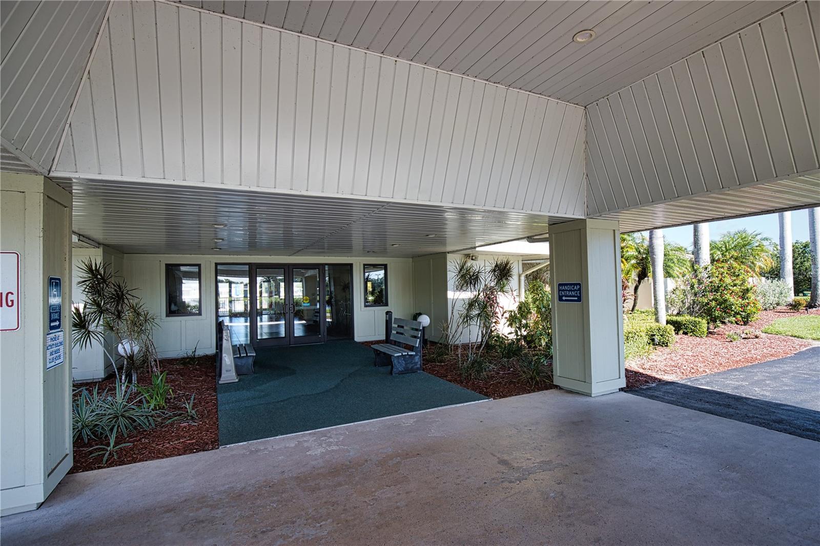 Image 11 of 81 For 233 El Prado