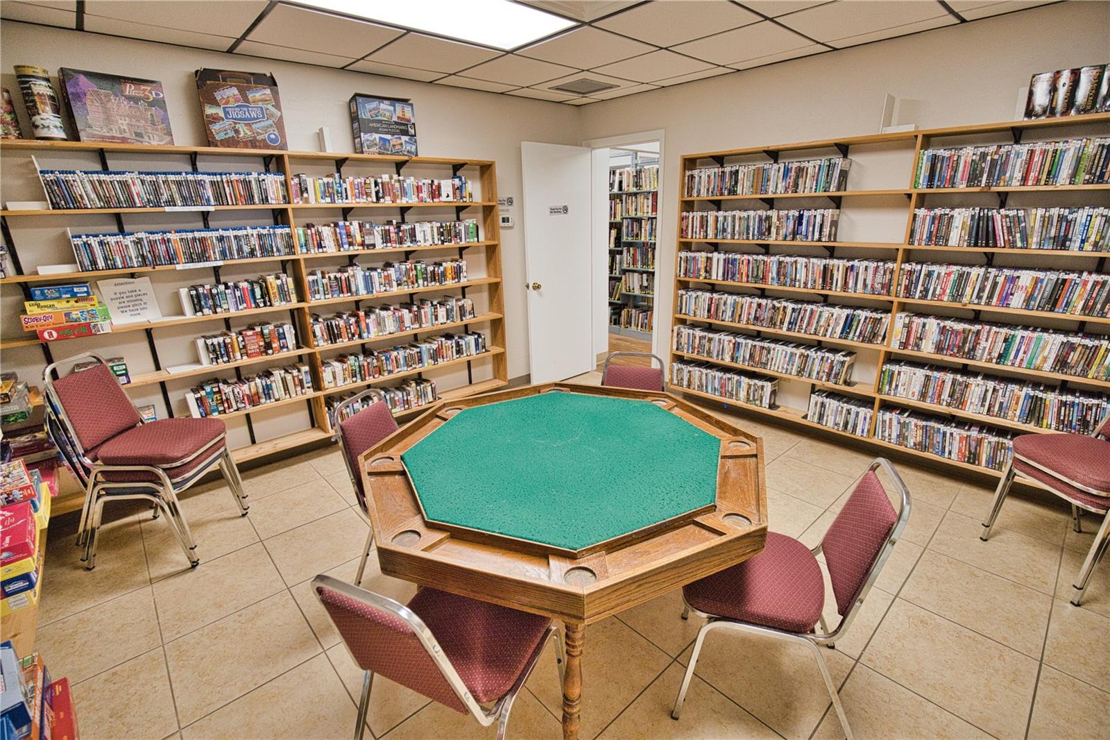 Image 14 of 81 For 233 El Prado